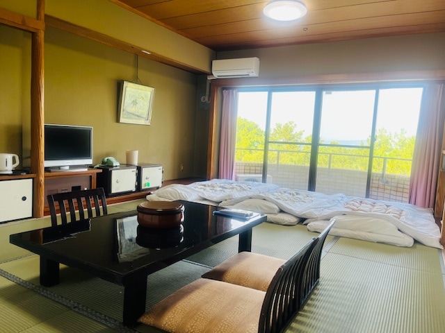 Japanese style room with ocean view