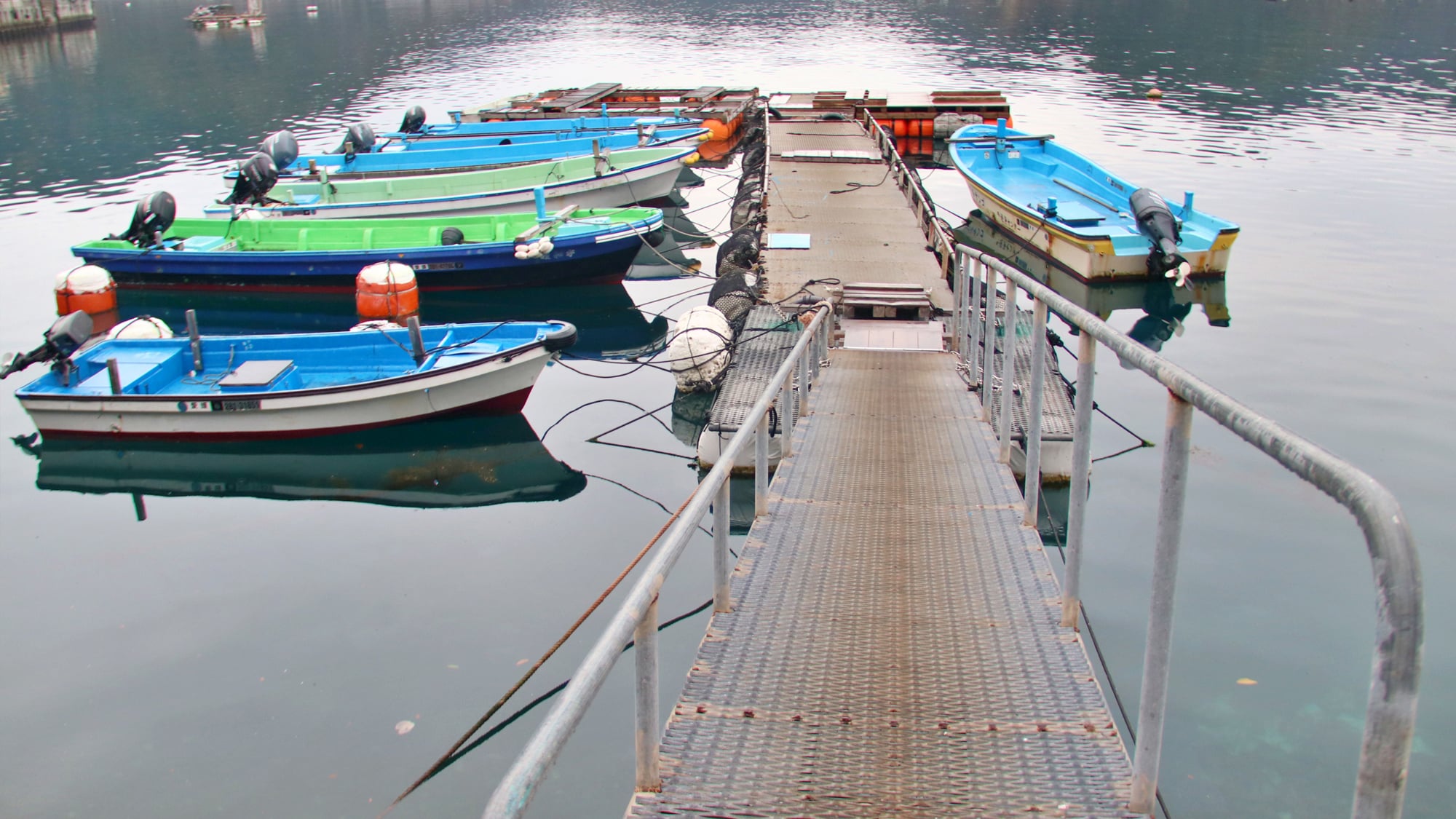 [Rental Boats] A boat license is required to use our services! *Except for rowboats.