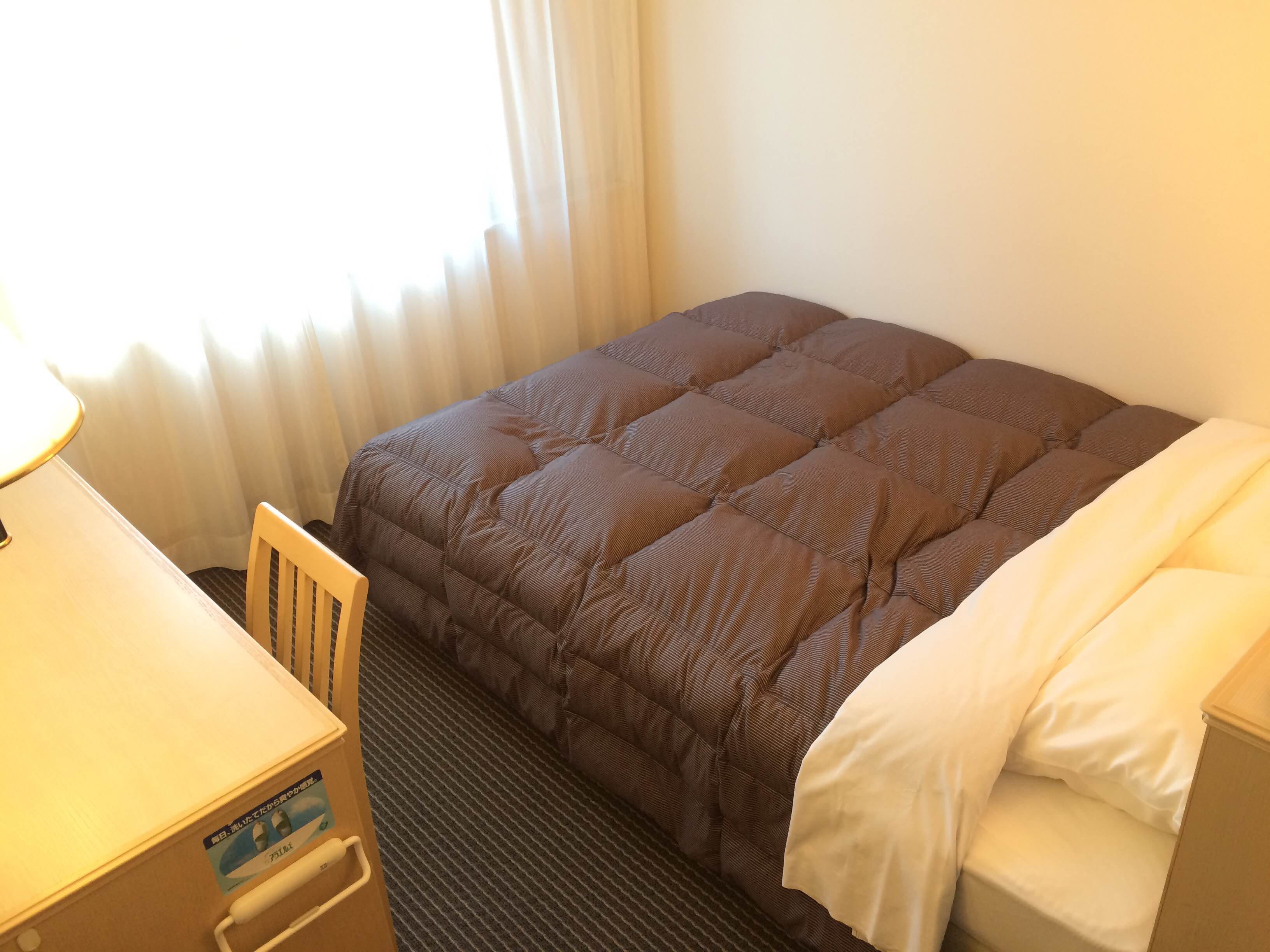 Single room (1400 beds)