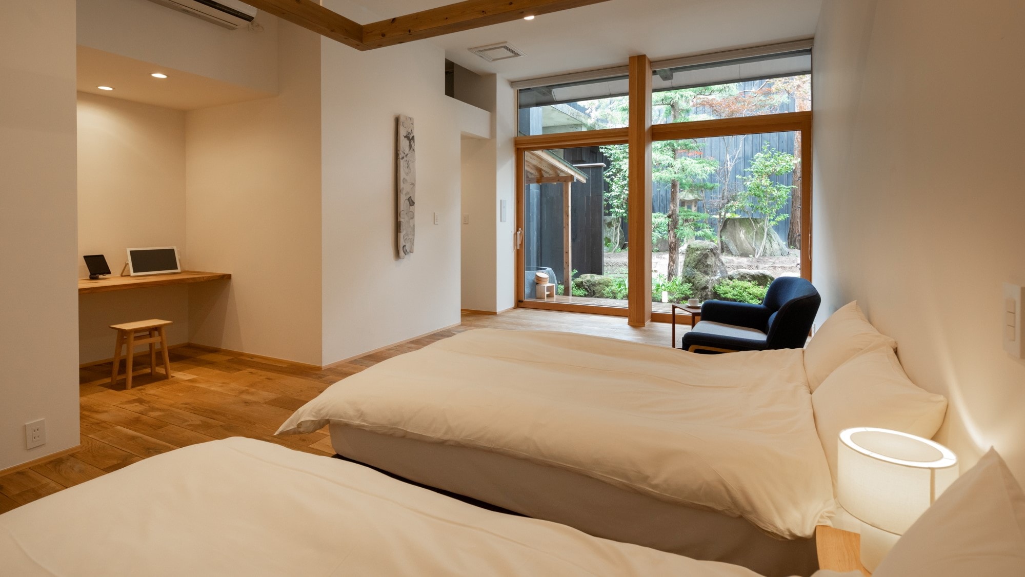 [YAMAGATA 02] A guest room that collects Yamagata crafts. Enjoy a comfortable relaxation while feeling the culture of Yamagata