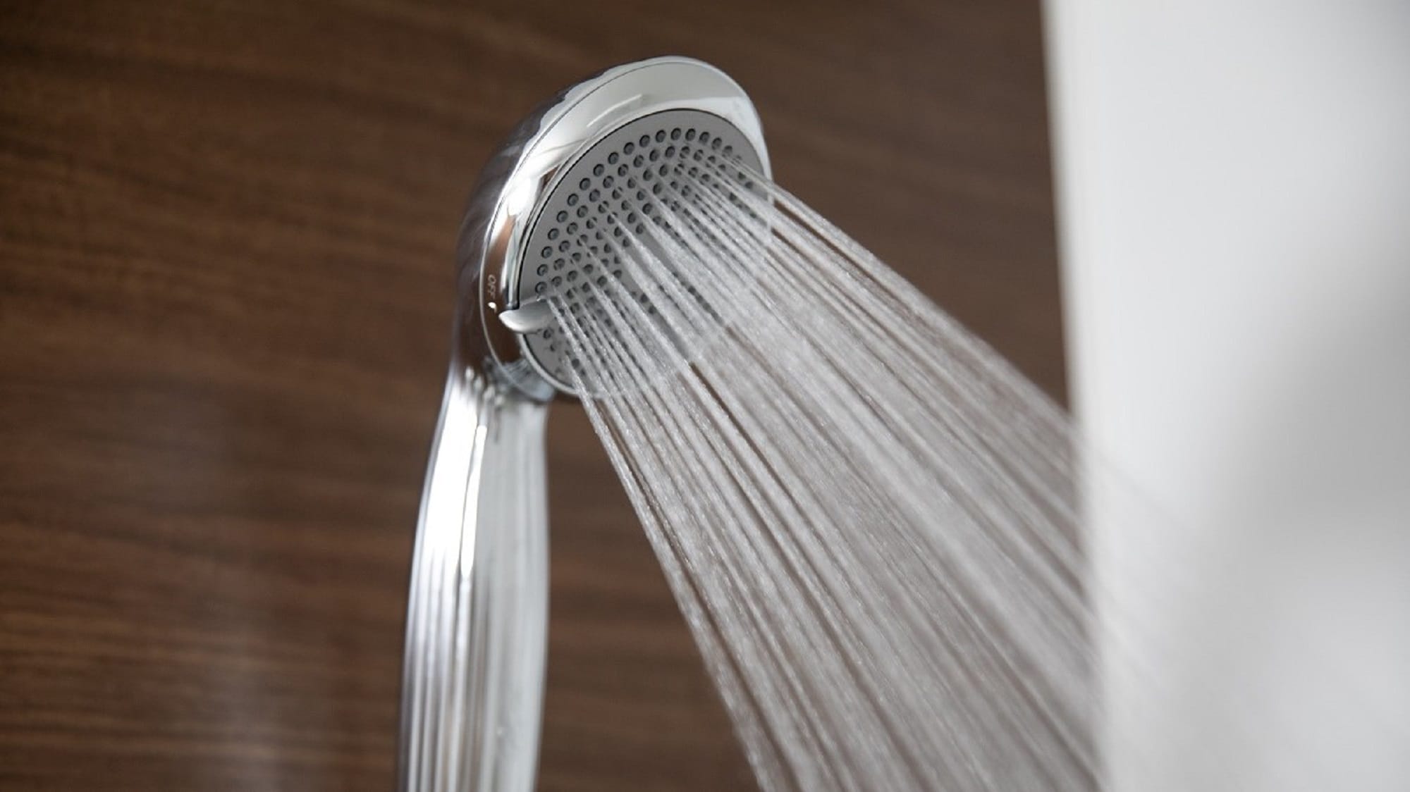 Vòi sen giúp làn da bạn đẹp hơn: "ReFa Fine Bubble"