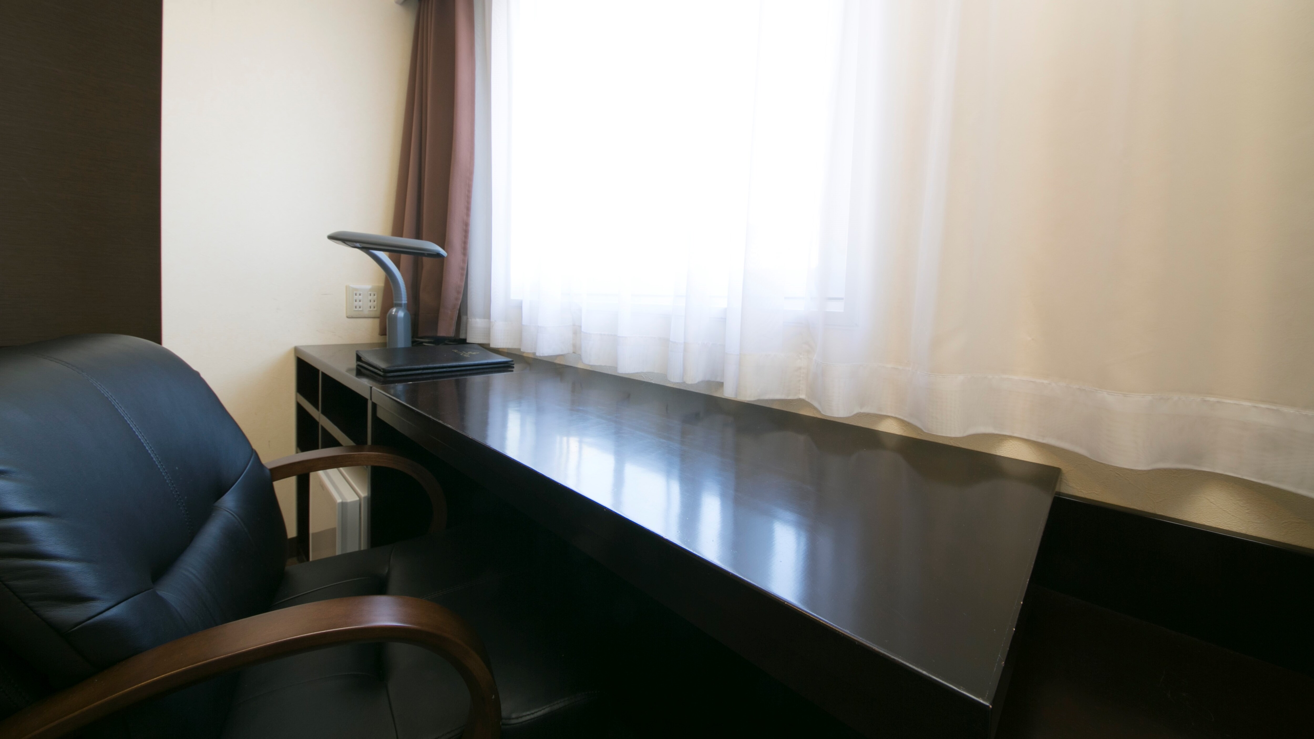 [长桌] 约300厘米