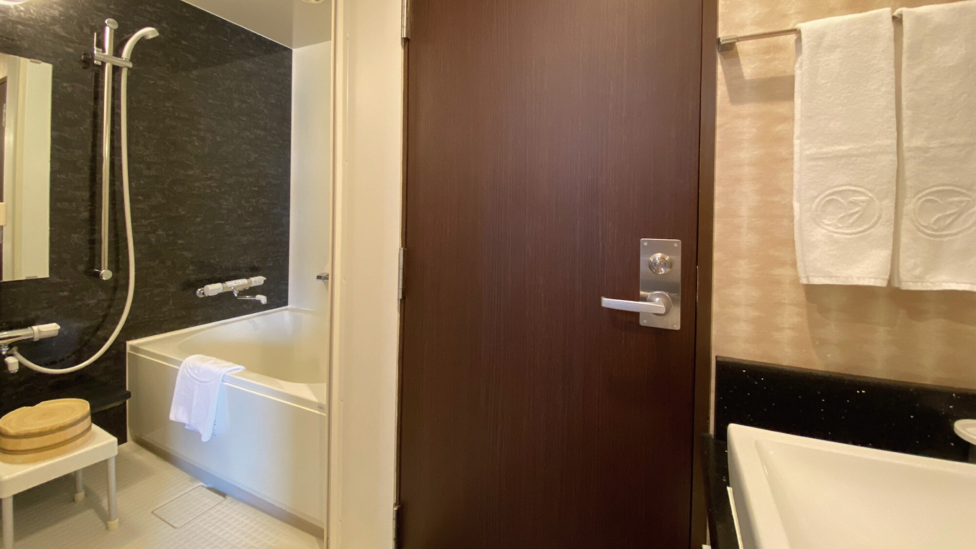 Western Room (Japanese-Western Style) Bathroom