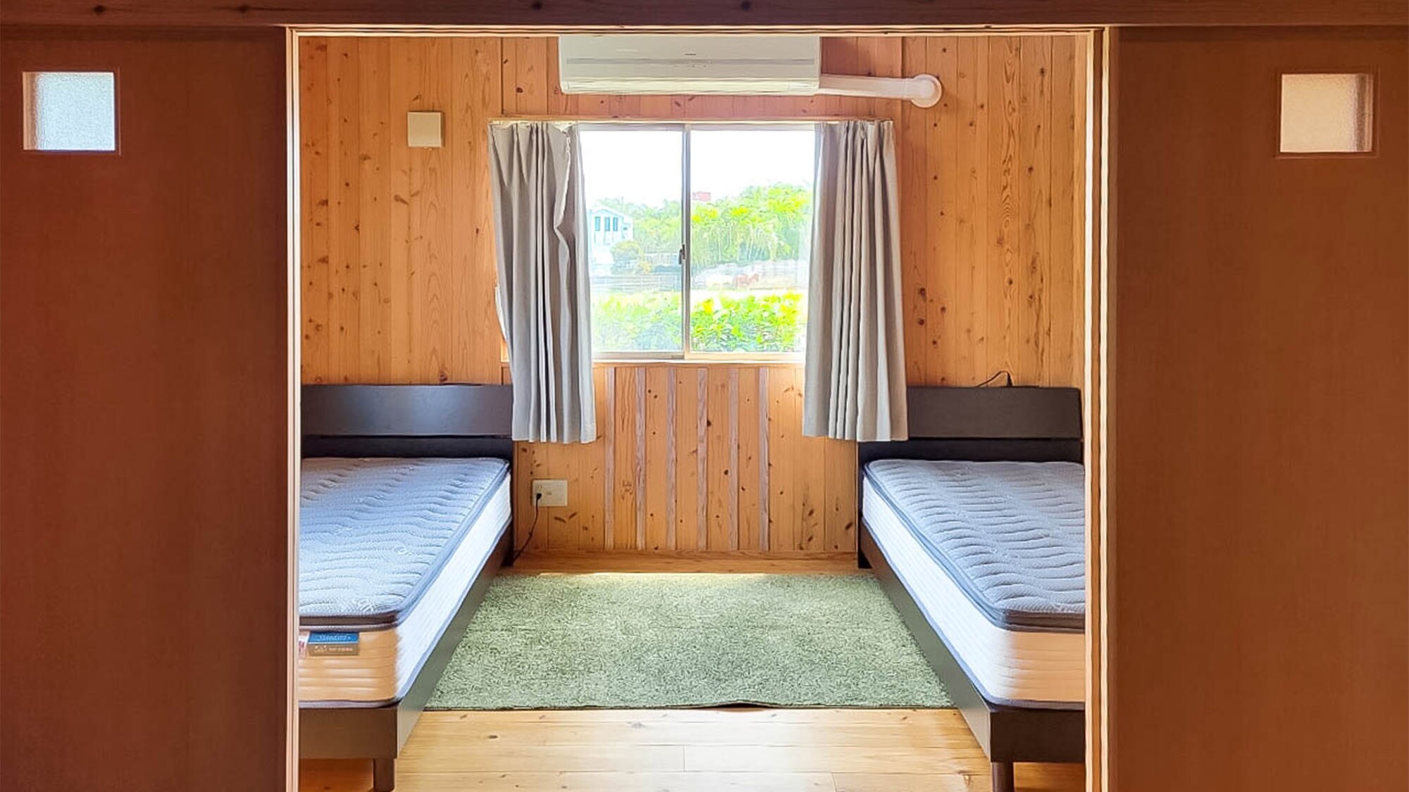 ・〈Cucumber Building〉A bright and refreshing bedroom