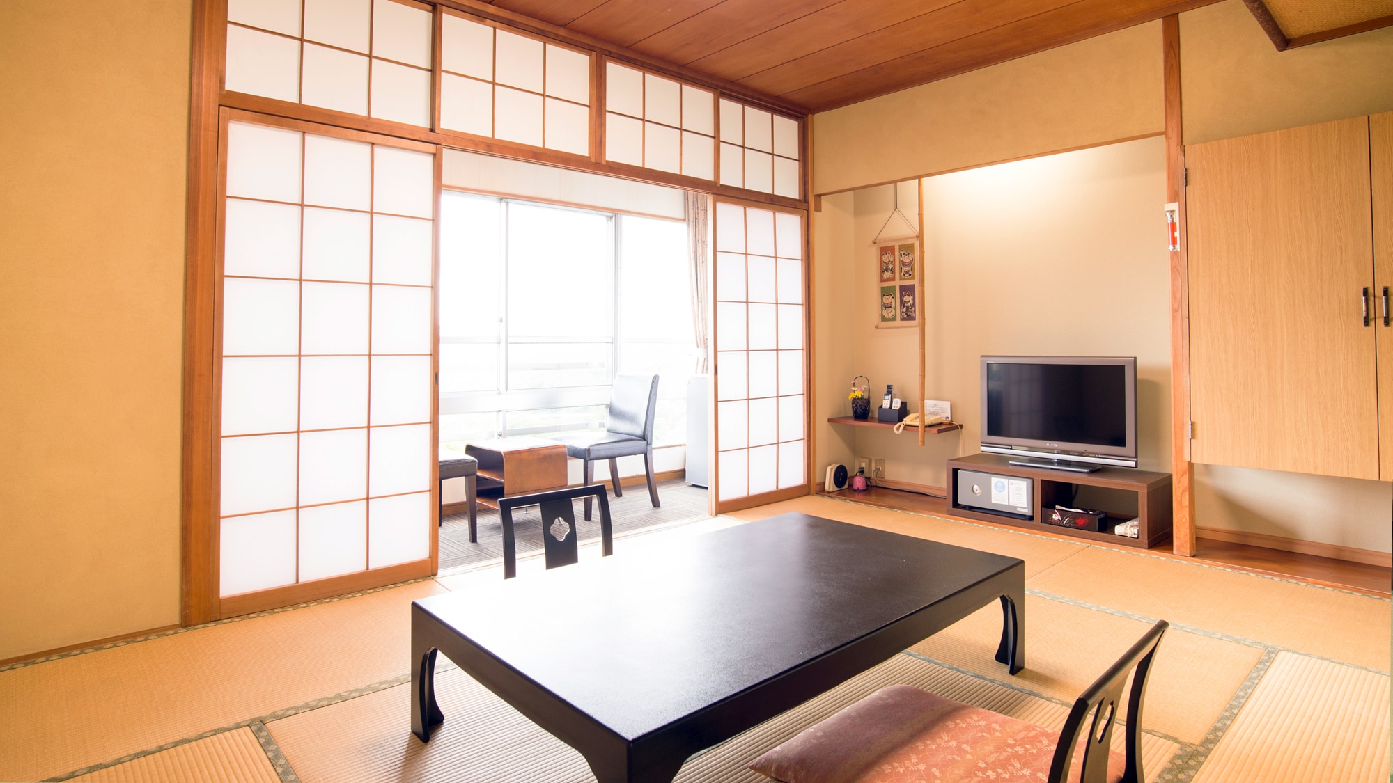 [10 tatami mats + wide-rimmed Japanese-style room mount view]