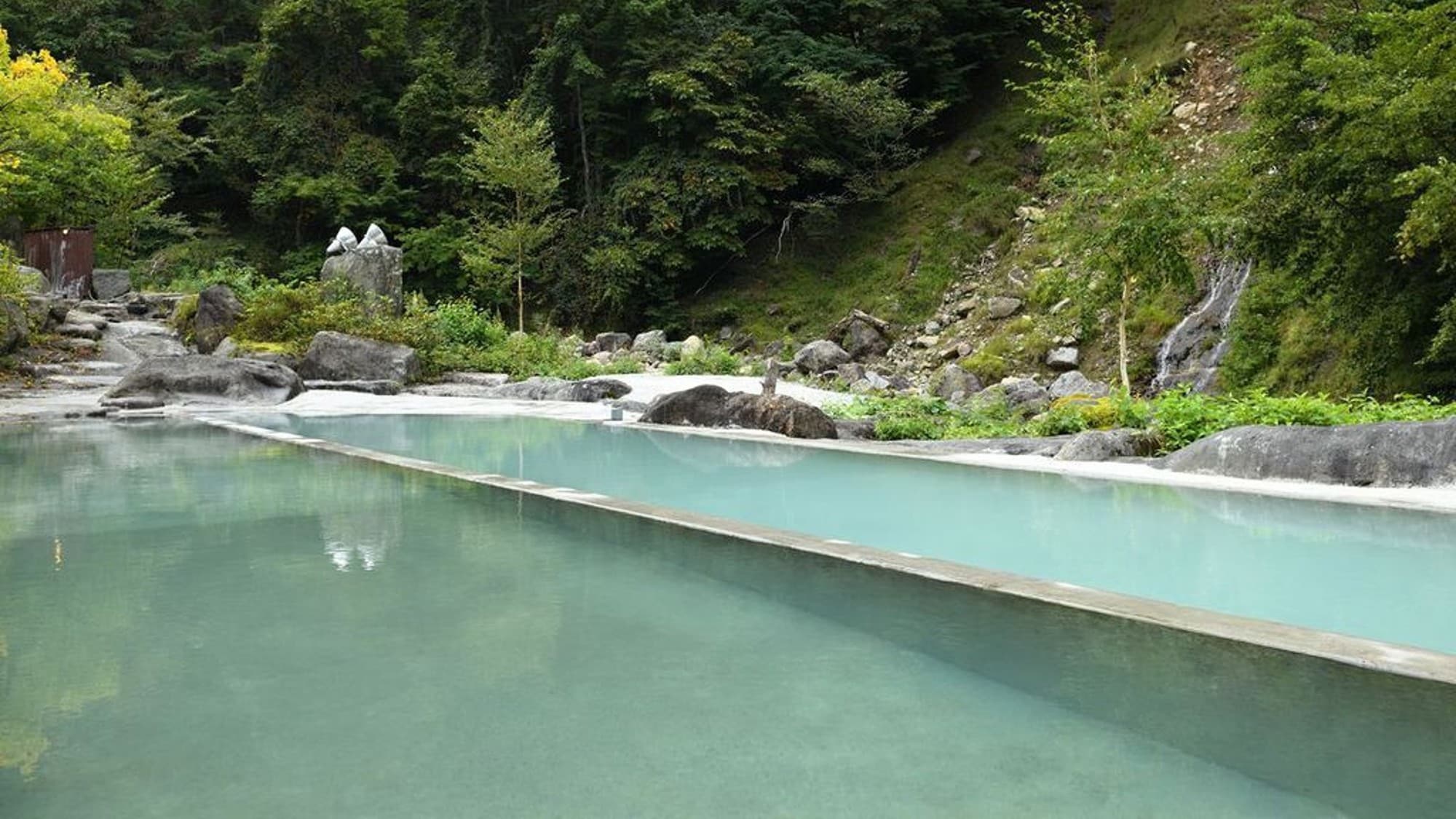 [Pool] The "hot spring pool" is open only in the summer. Please enjoy wearing a swimsuit *Image