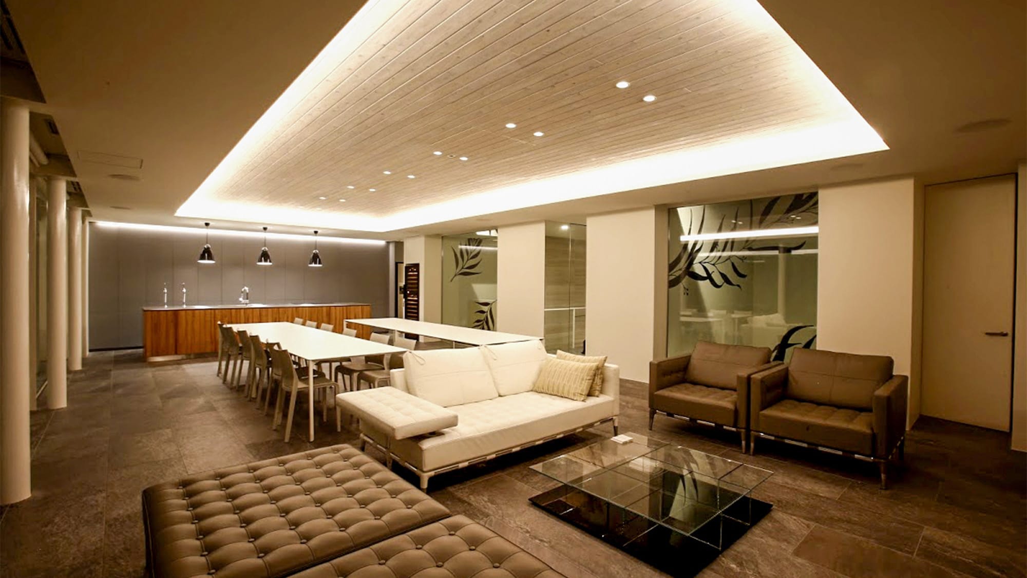 ・ Please spend the best holiday in a sophisticated healing space.