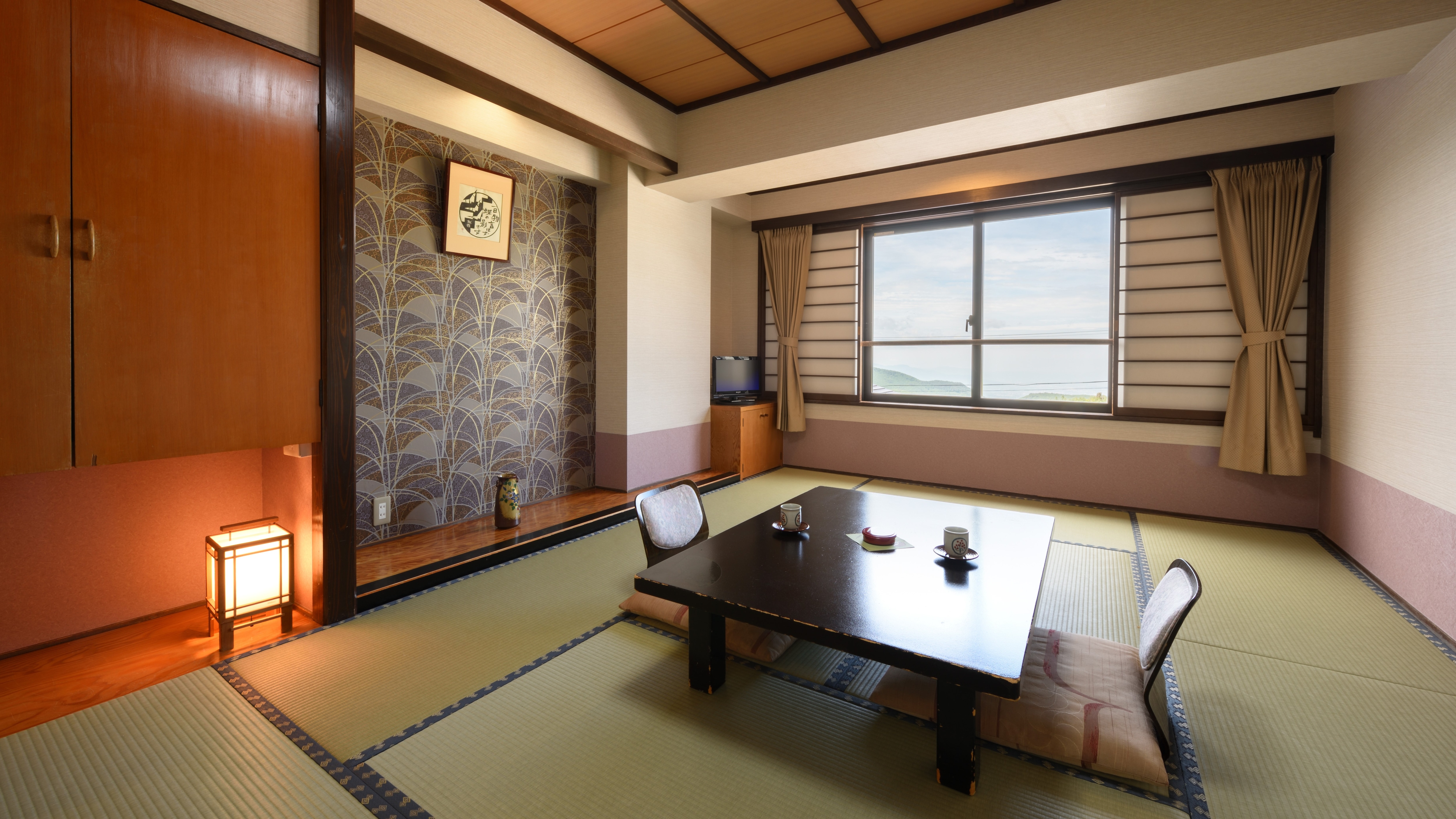 [Bangunan utama kamar bergaya Jepang (contoh)]