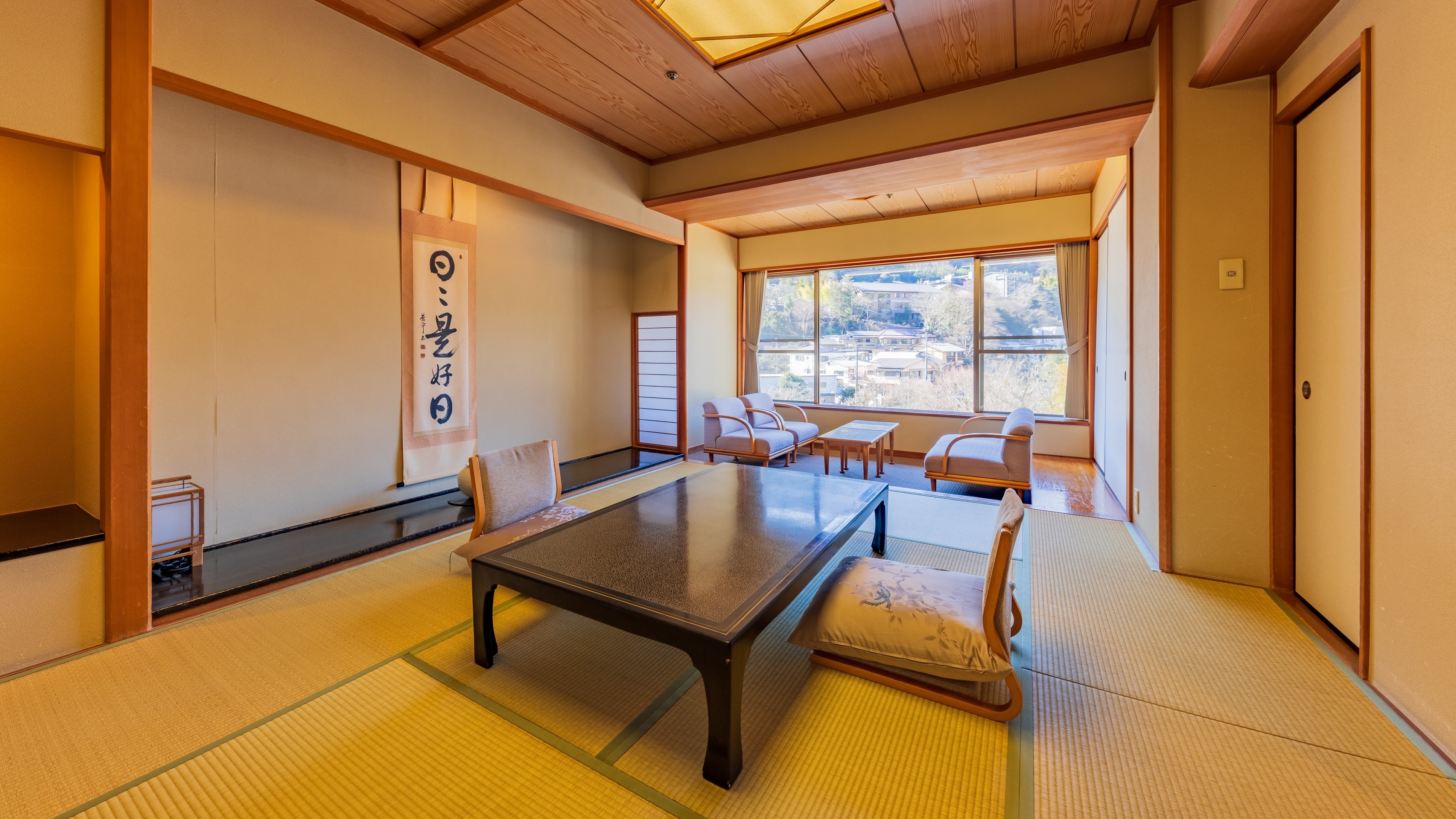 [River side] 12 tatami mats Japanese-style room example