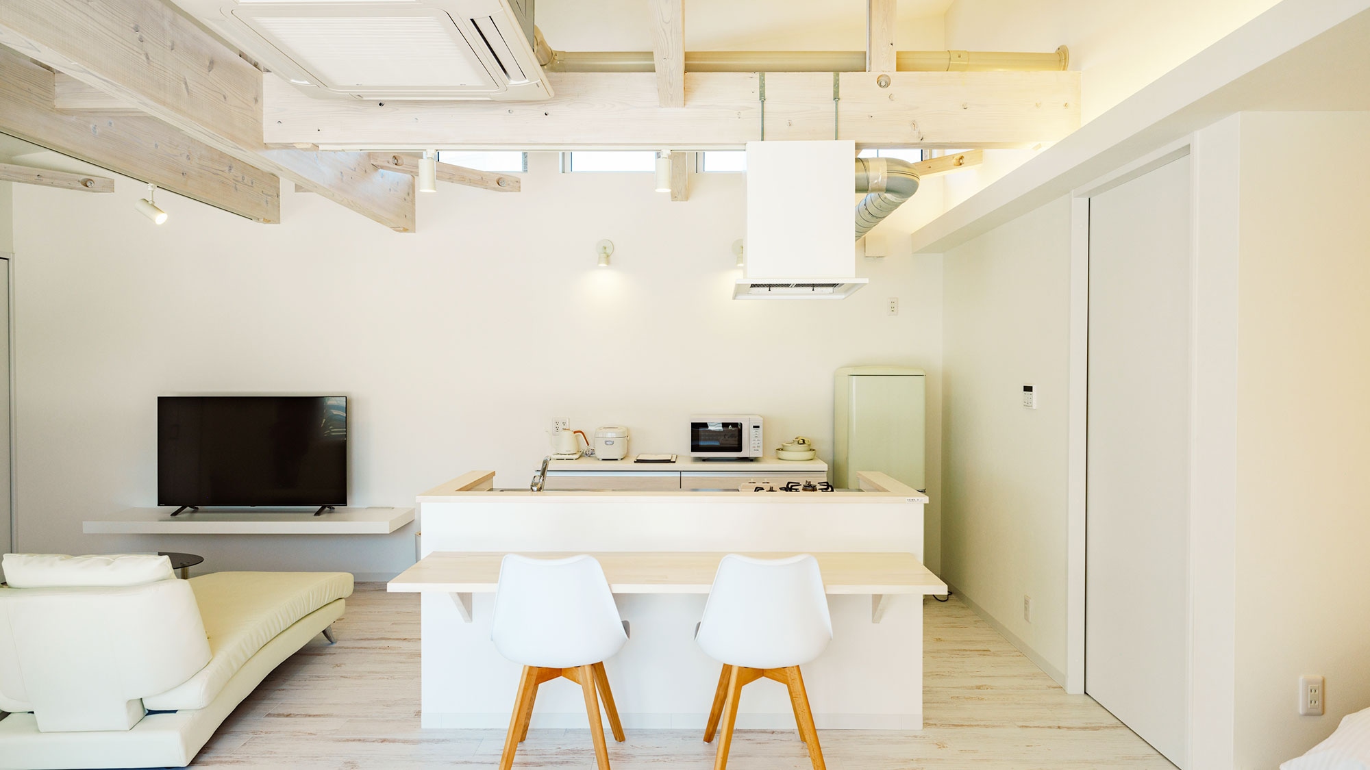 [Villa A/72.04㎡] Cooking utensils and cutlery are provided, so you can enjoy cooking.