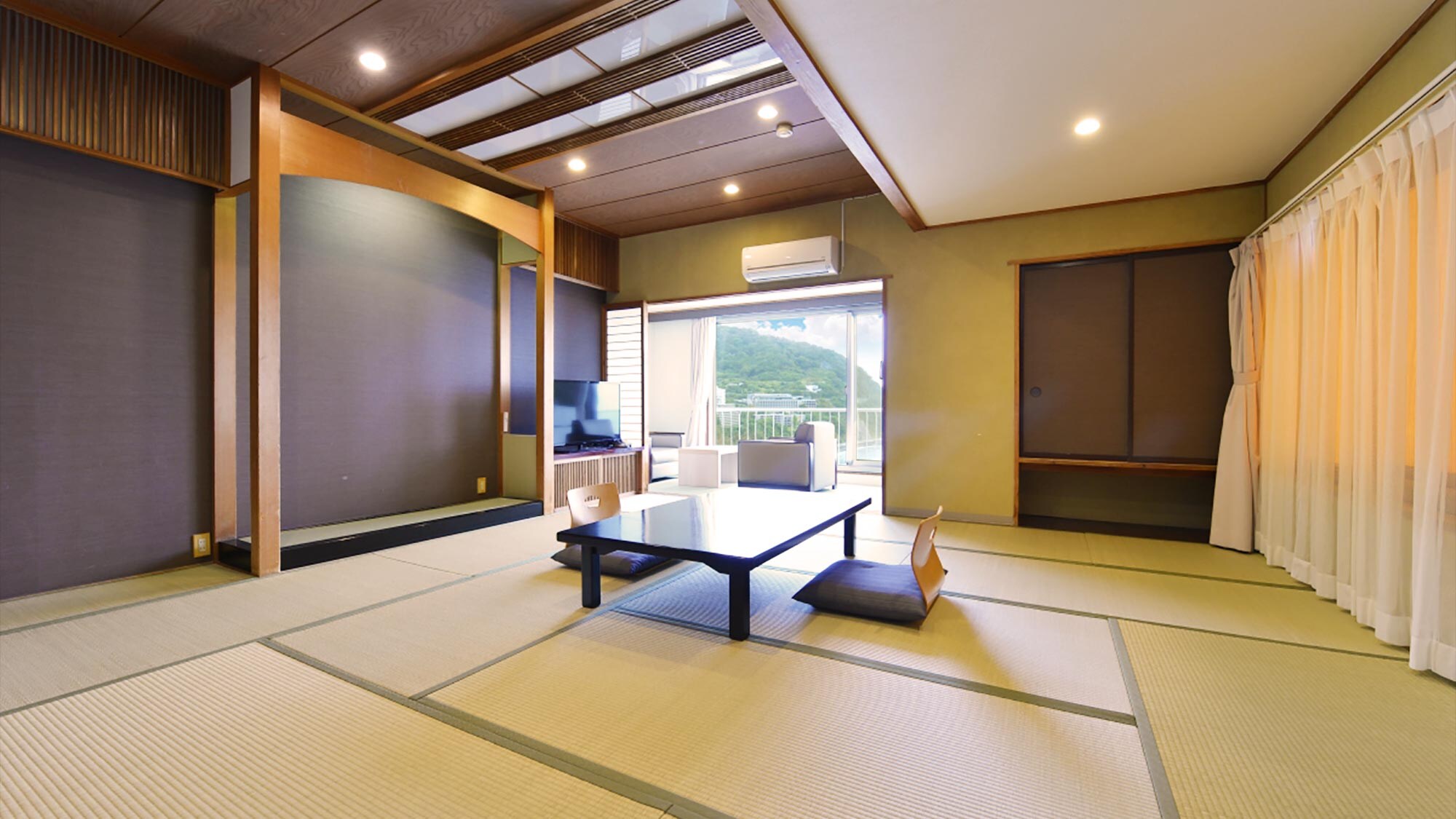 [Main building] [Non-smoking] Japanese-style room 12.5 tatami mats / high floor ocean view