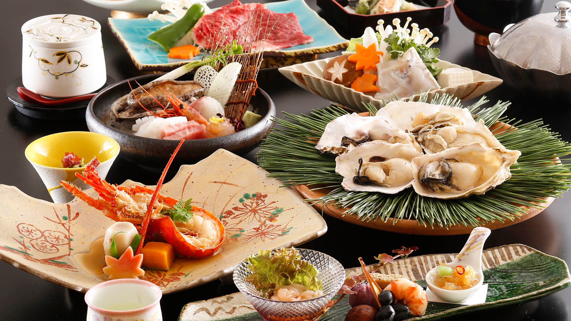・[Five major tastes dinner example (Autumn/Winter)] Enjoy seasonal flavors such as spiny lobster, oysters, and puffer fish
