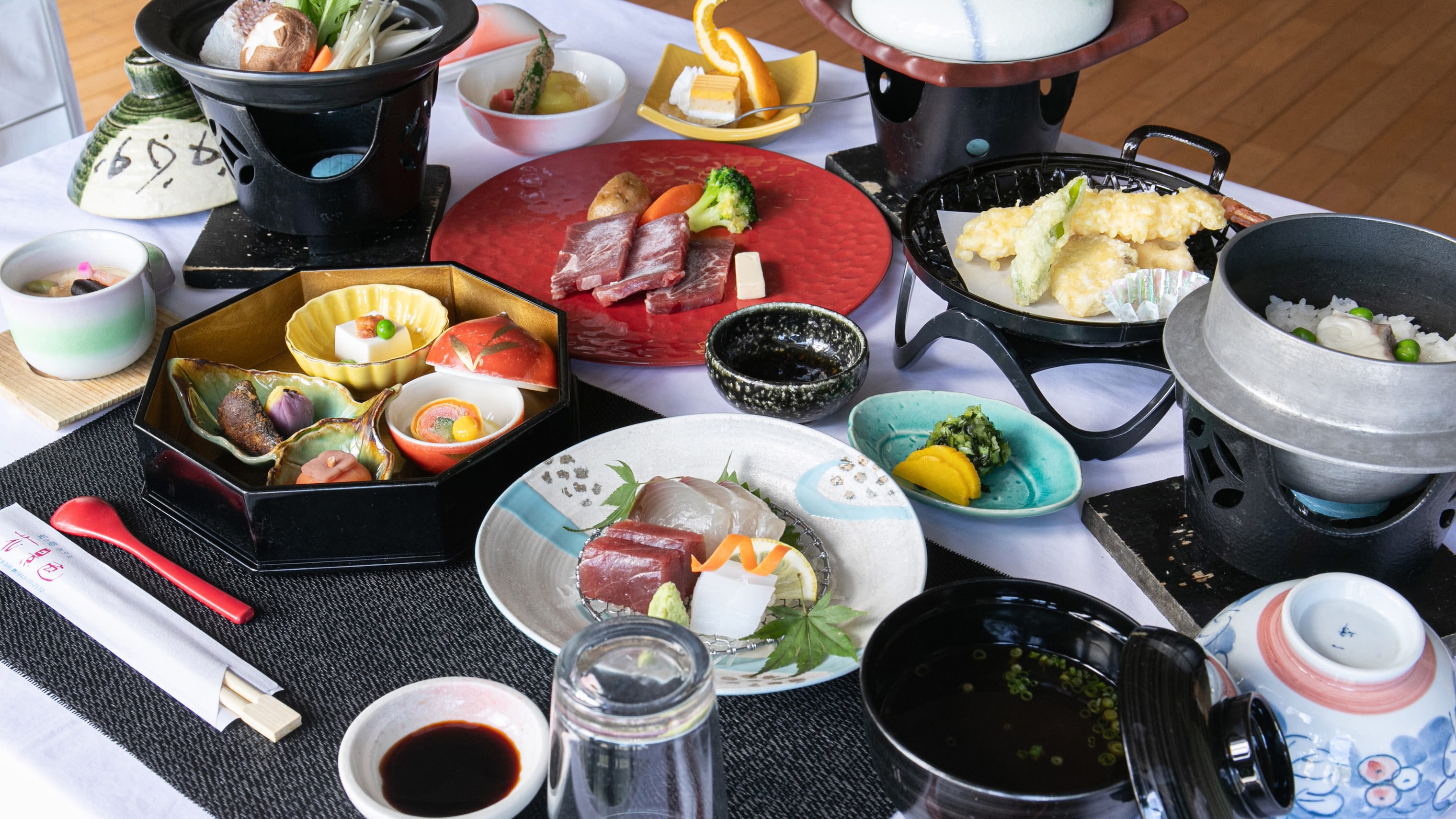 [Example of upgraded kaiseki dinner]