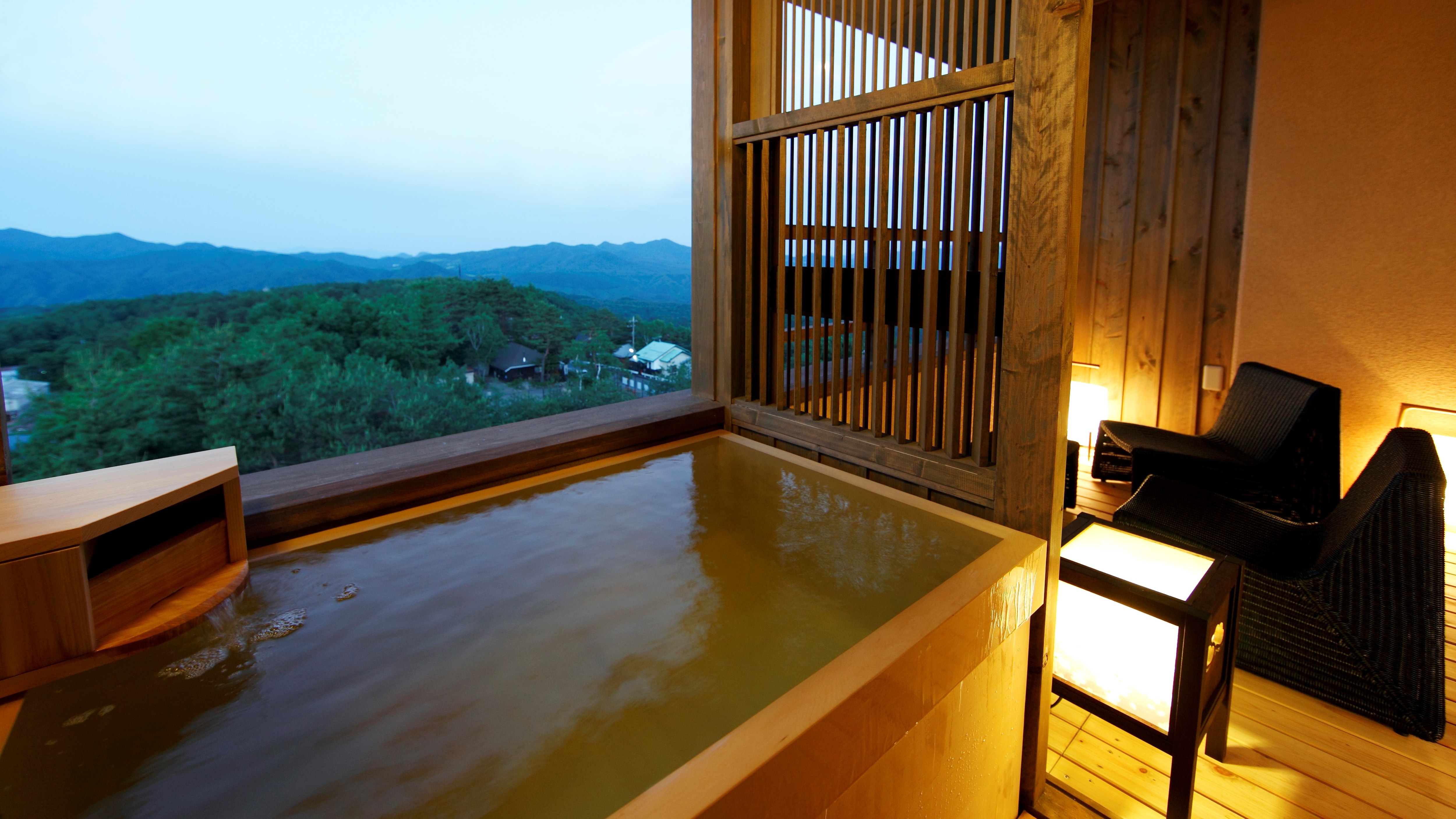 【客室】大自然の澄んだ空気をお愉しみください。※お部屋によって景色が異なります。