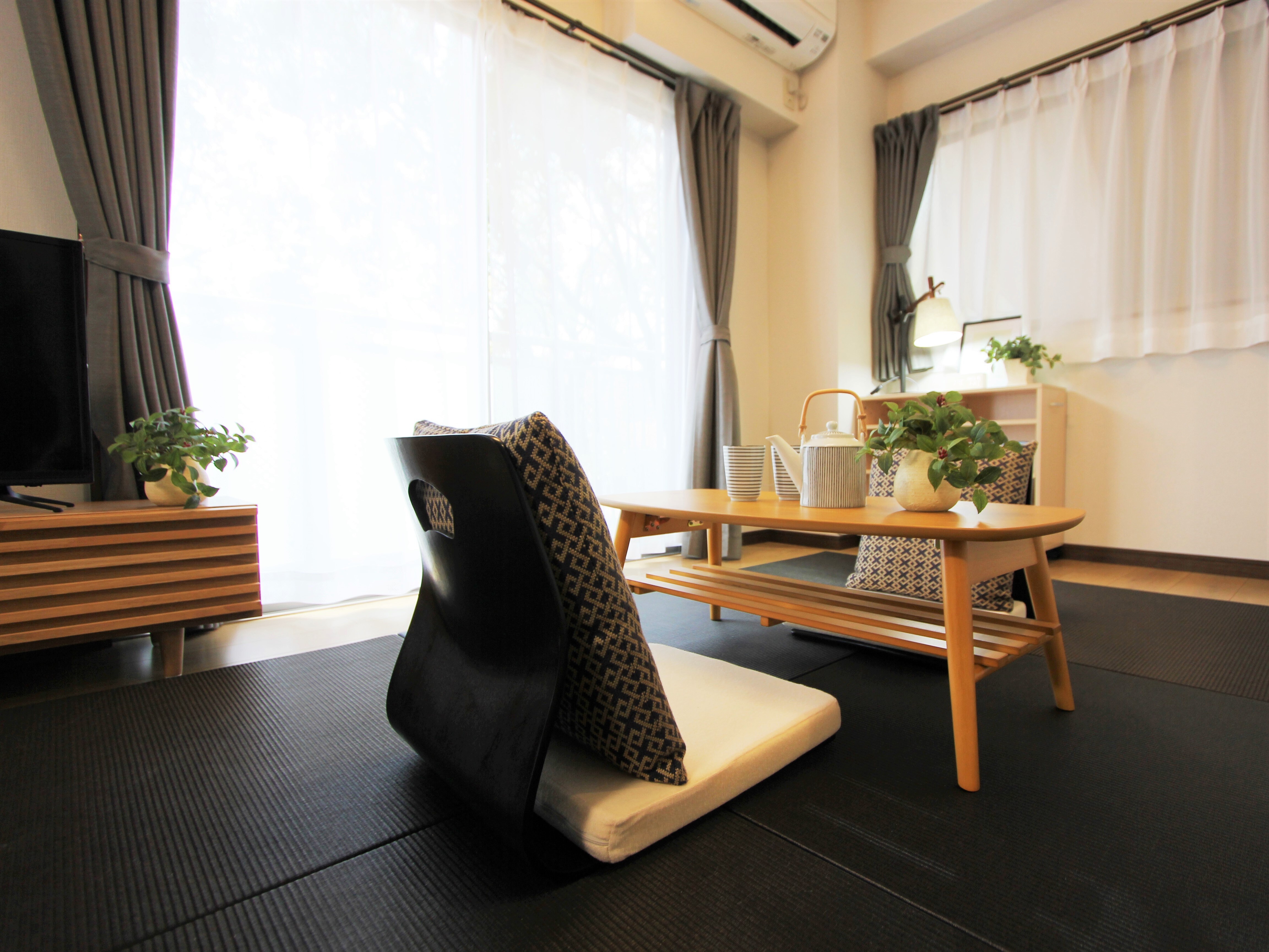Room 202 (tatami)