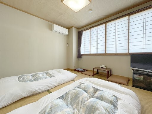 [Japanese-style room (in-bath)] Free bed-sharing for preschoolers only. It is often used by guests staying with children.