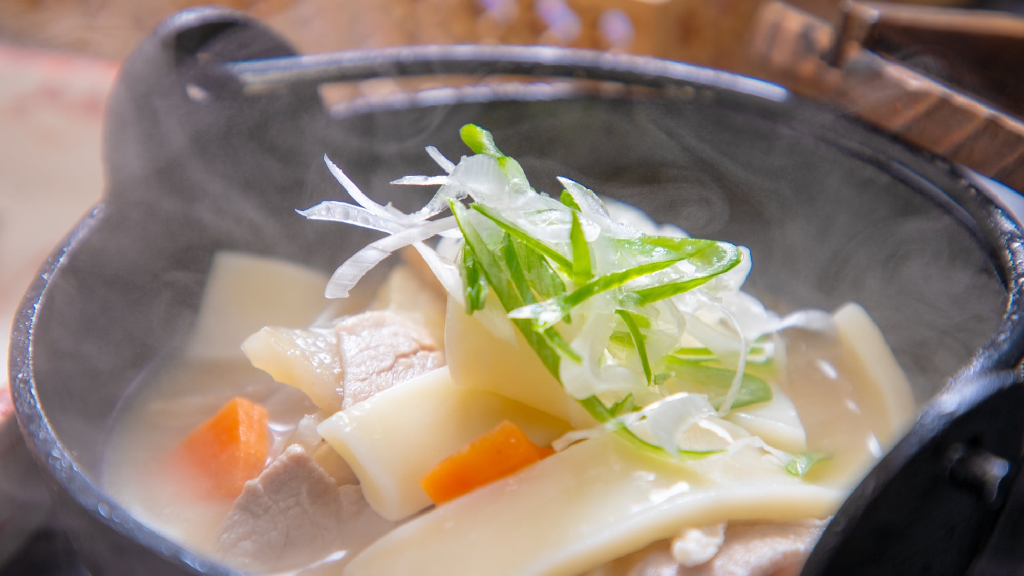 [Ví dụ về bữa sáng] Món ăn địa phương của Oita, súp bánh bao dai.