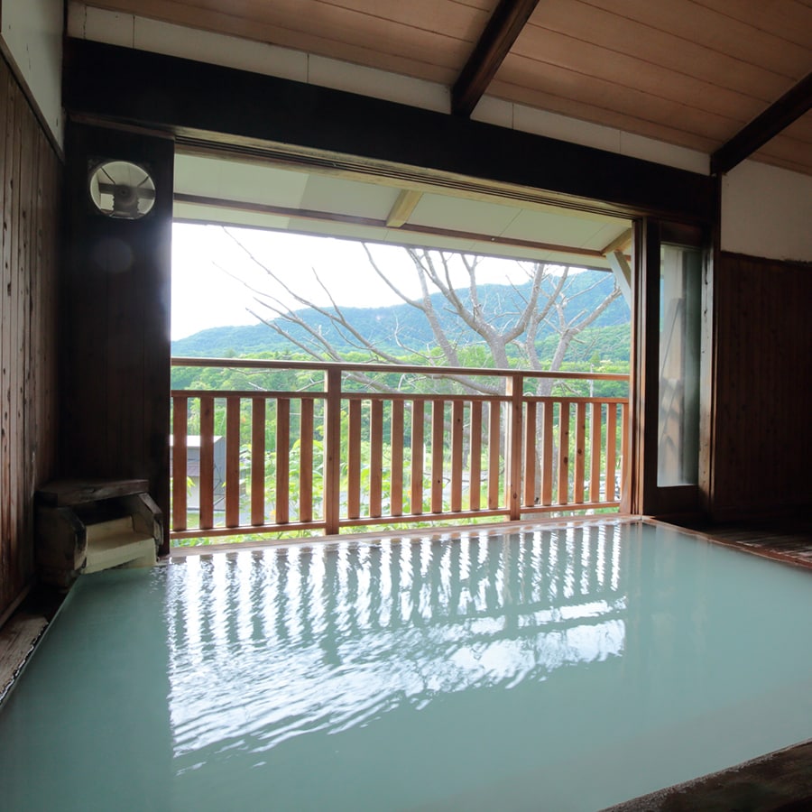 [Men's source view bath] Freely flow your own source without hesitation. The mind and body are warm