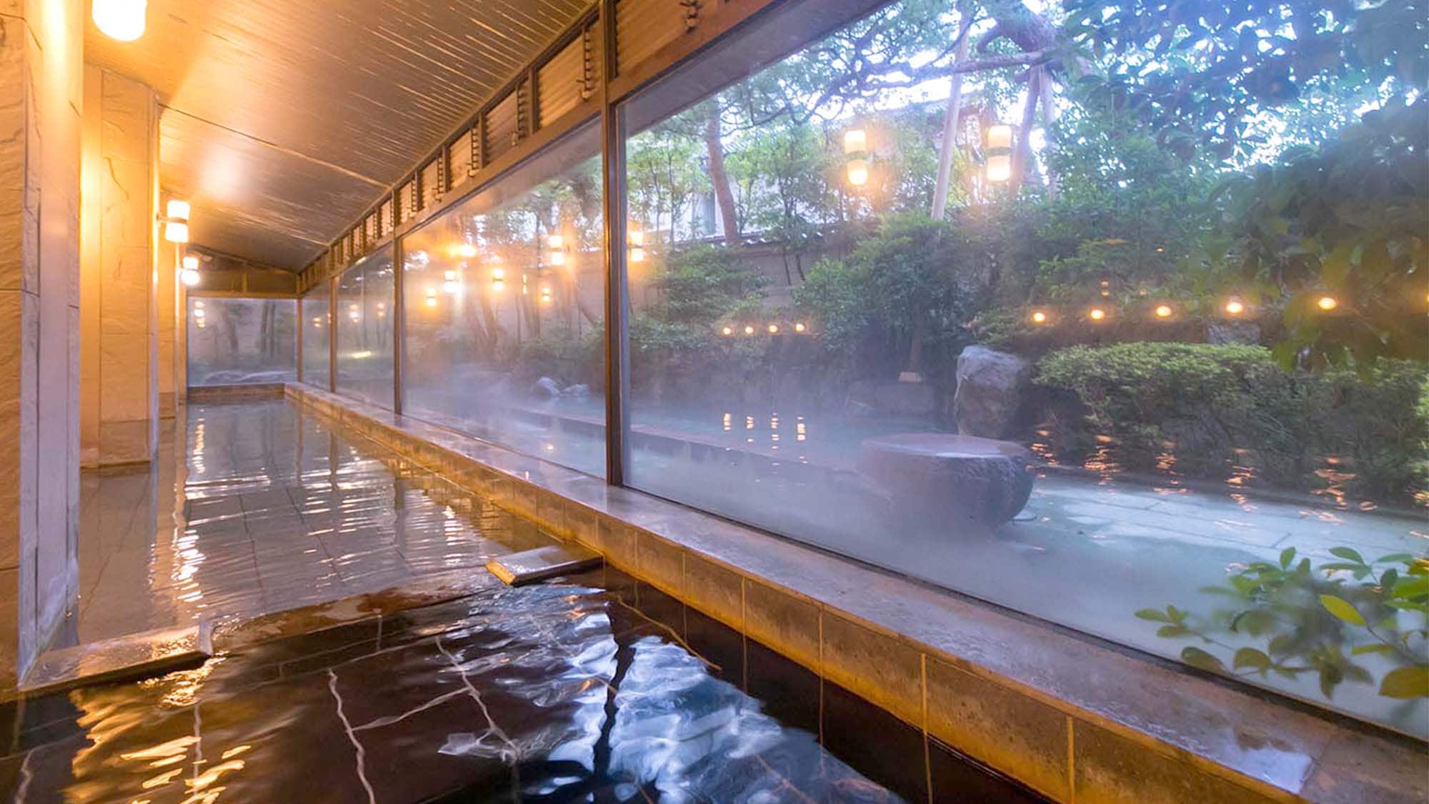 [Toyoake] Men's public bath. Please enjoy the highly effective hot water that has been springing up since 1300.