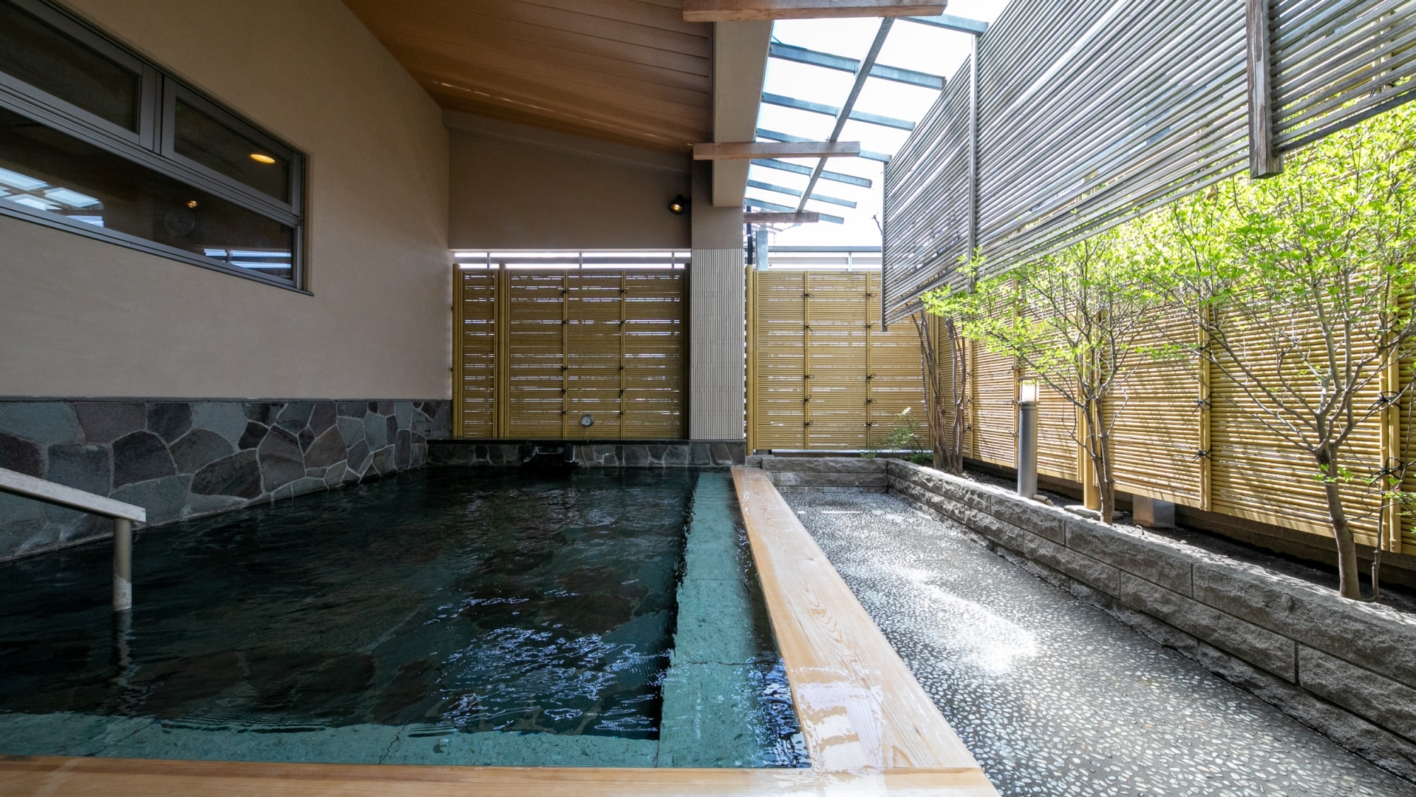  Biz & amp; Spa KISEKINOYU (Annex) / Open-air bath (Men and women exchange system)