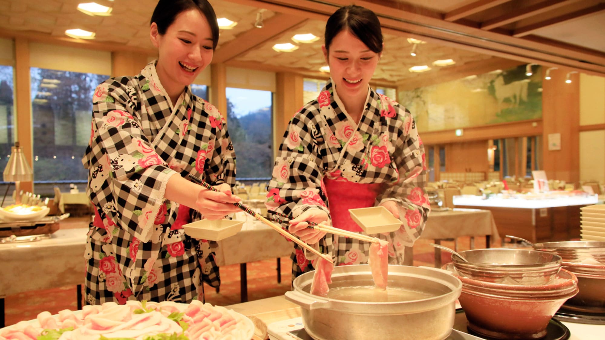 [Dinner buffet] Our most popular dish: shabu-shabu made with Joshu barley pork
