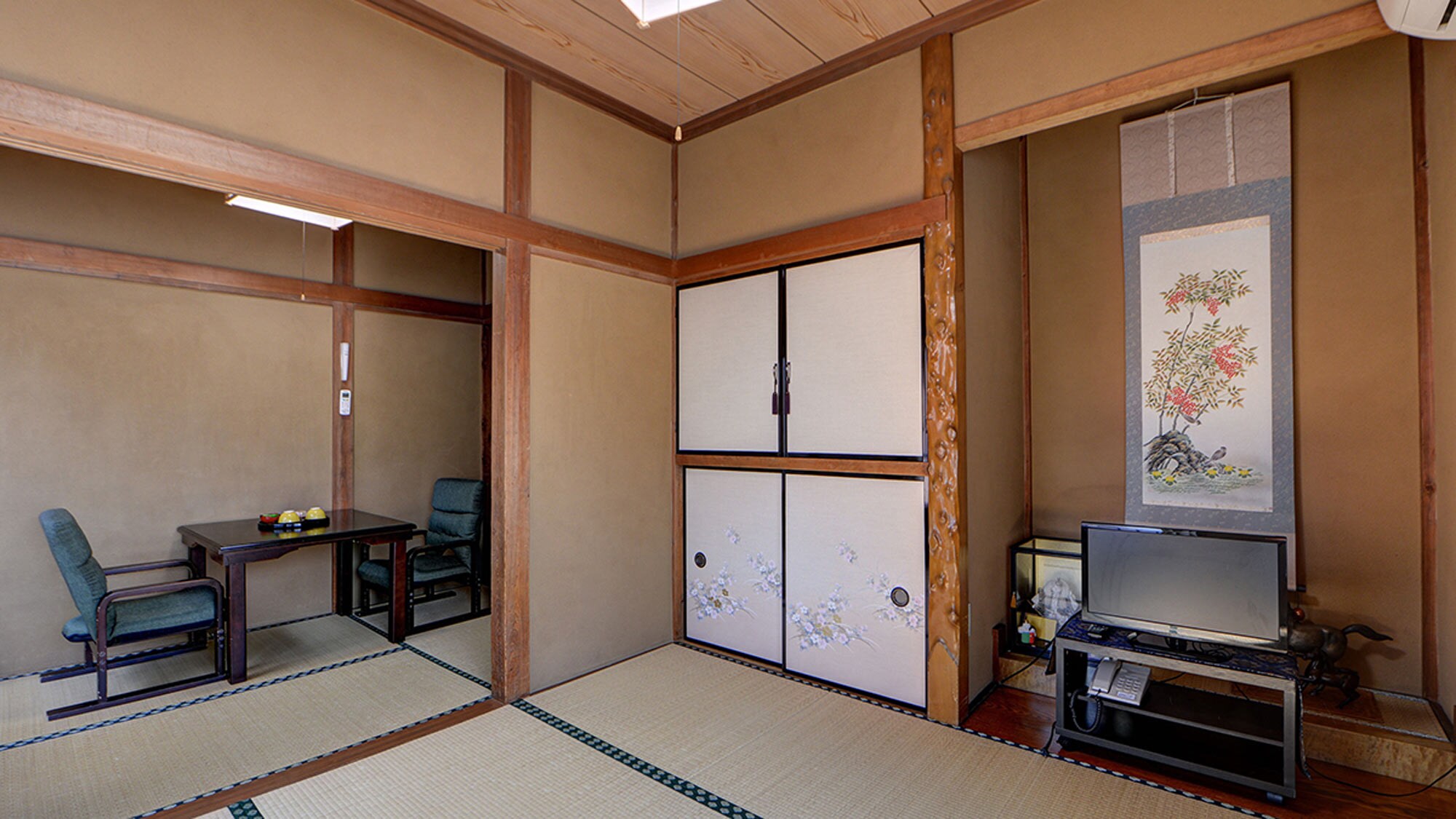 *ตัวอย่างห้องพักแบบญี่ปุ่นขนาด 7.5 เสื่อทาทามิ / ห้องพักแบบญี่ปุ่นมาตรฐานพร้อมห้องติดกัน 2 ห้อง