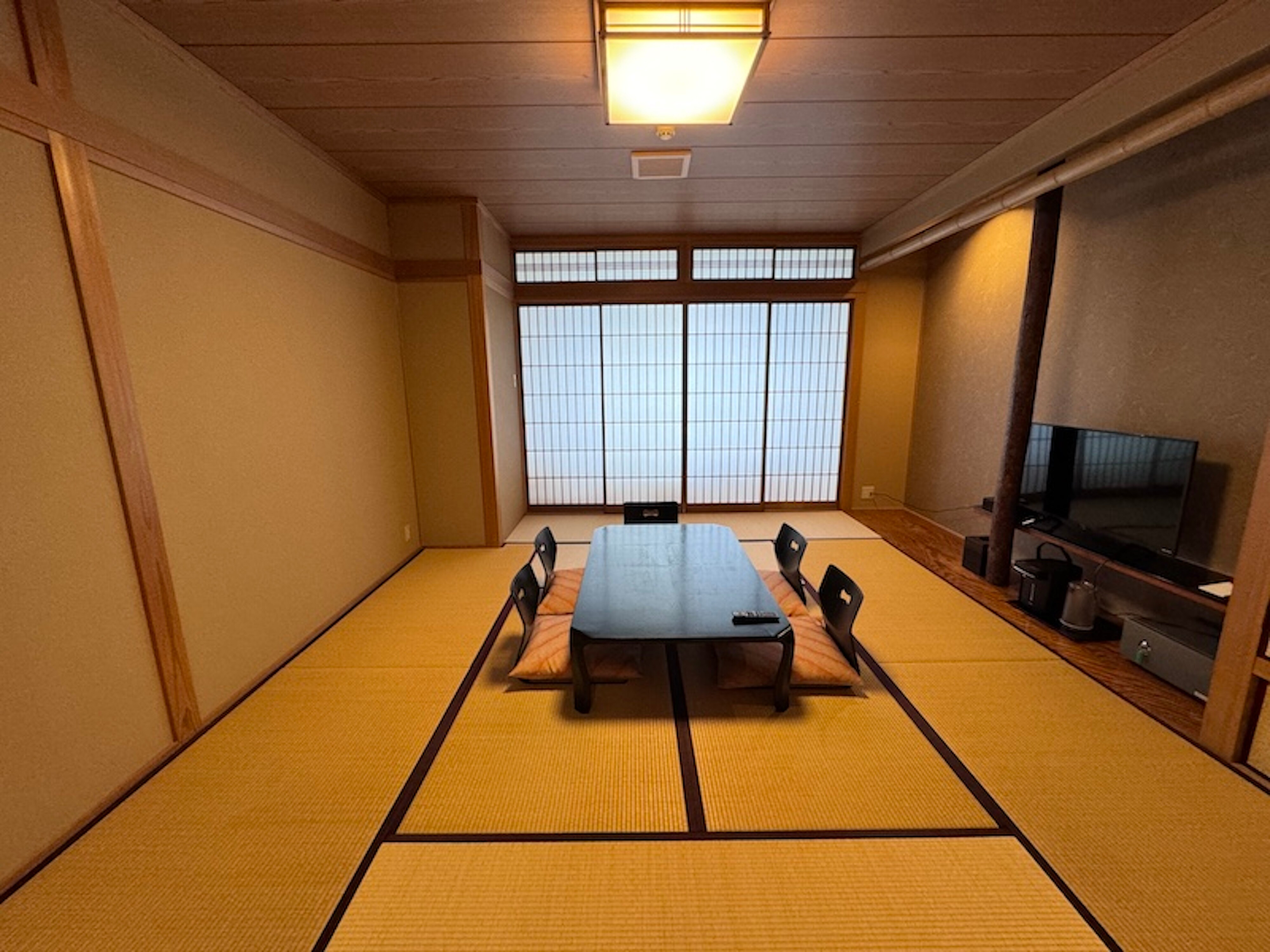 Japanese-style room (no bath)