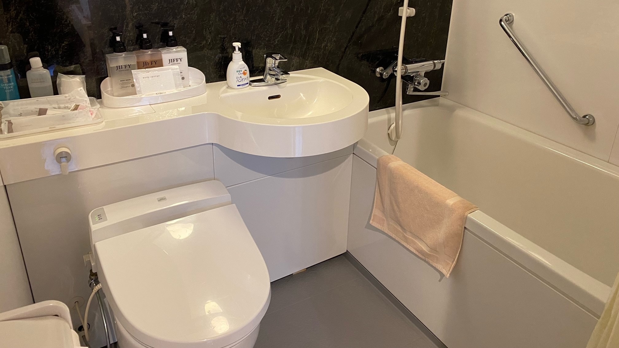 豪華半雙人房 601