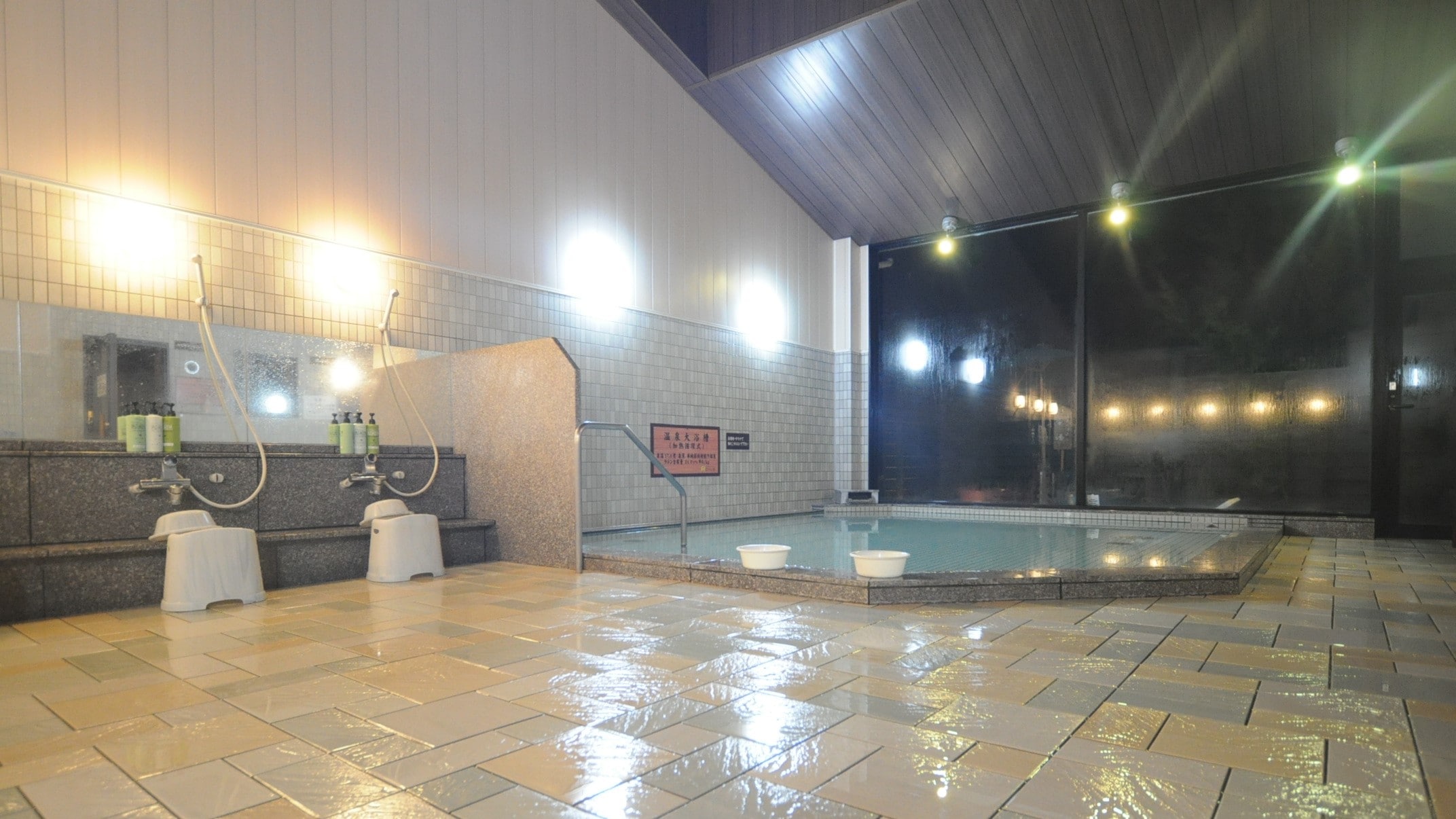 ◆Spacious washing area◎