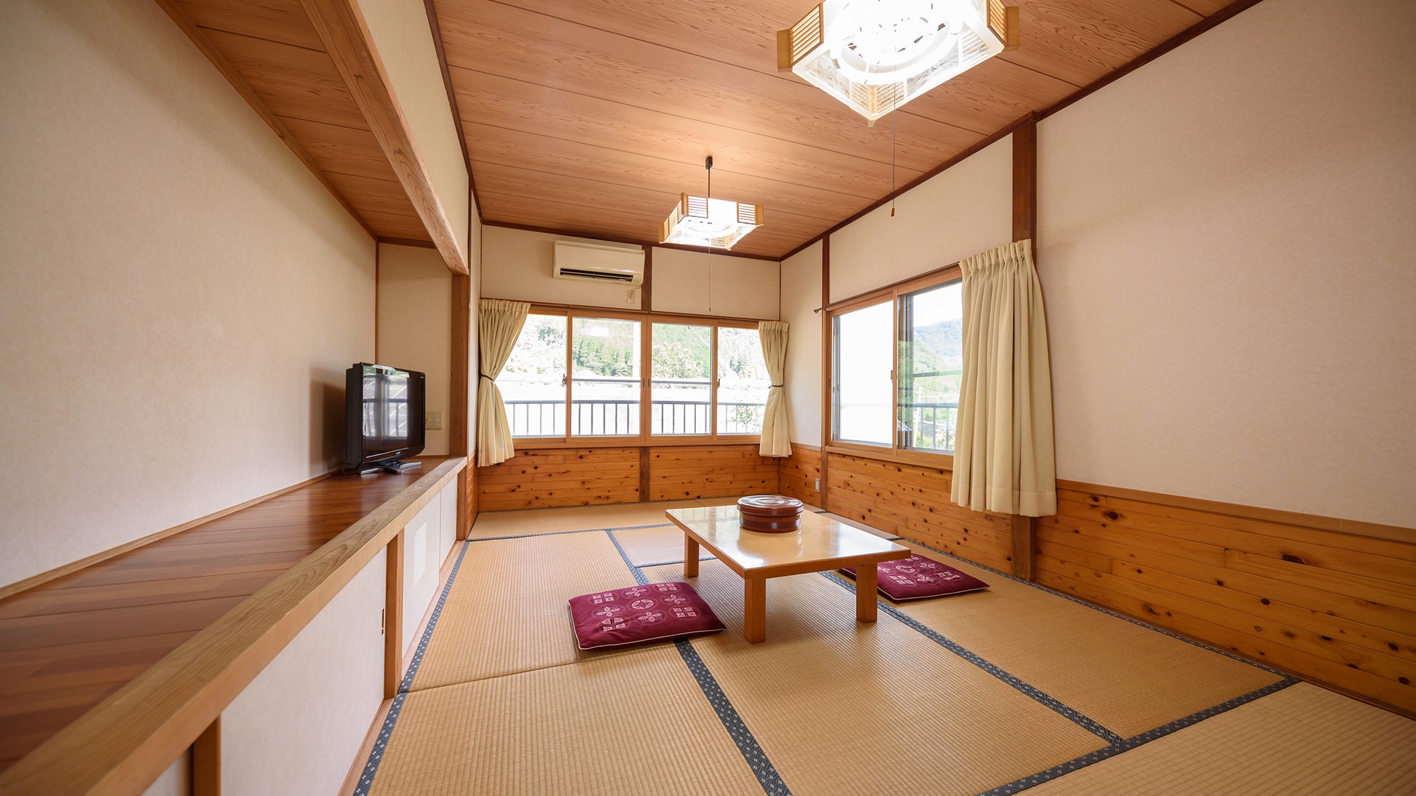 ●日式房間9張榻榻米/例