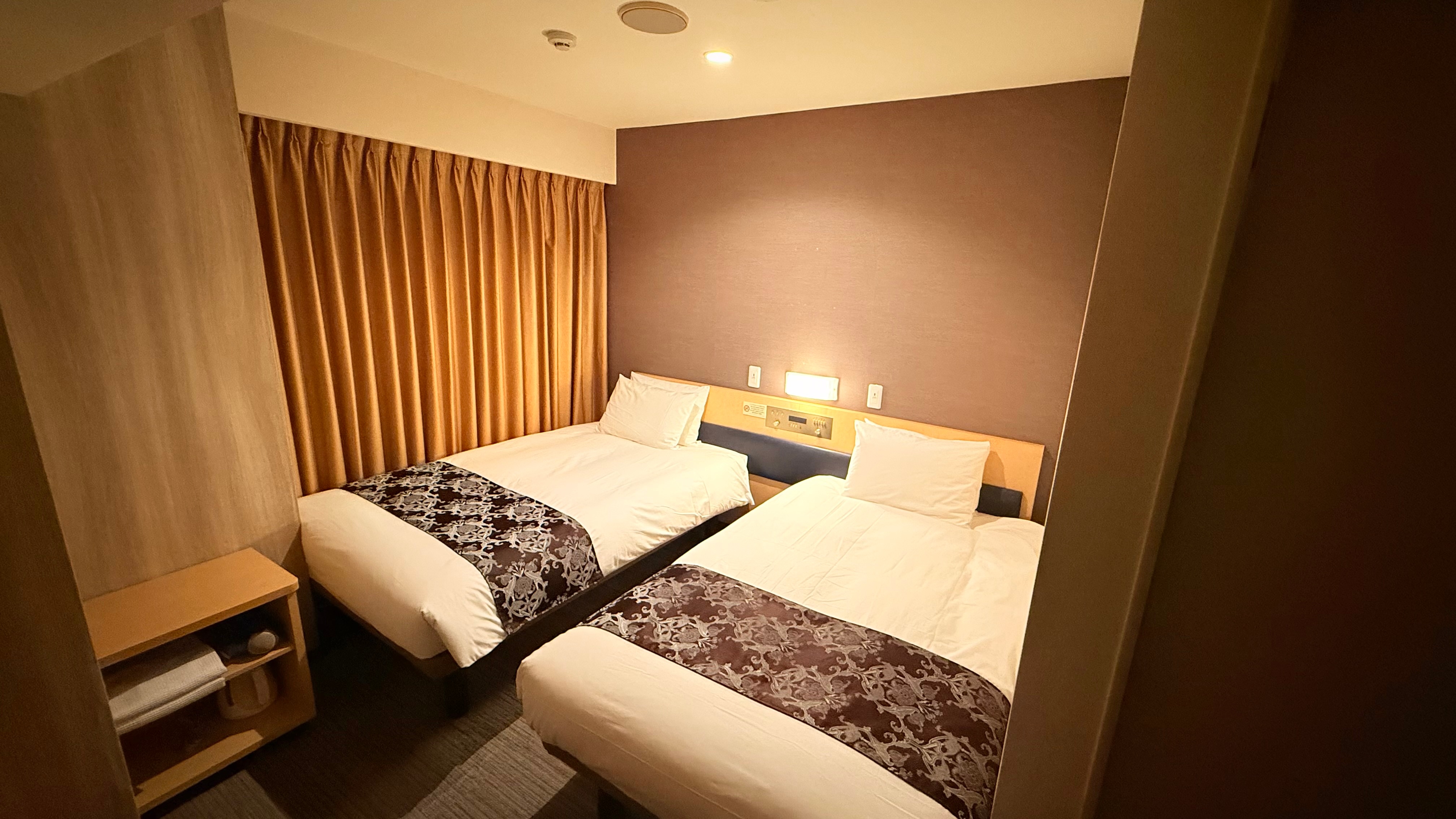 Twin room example