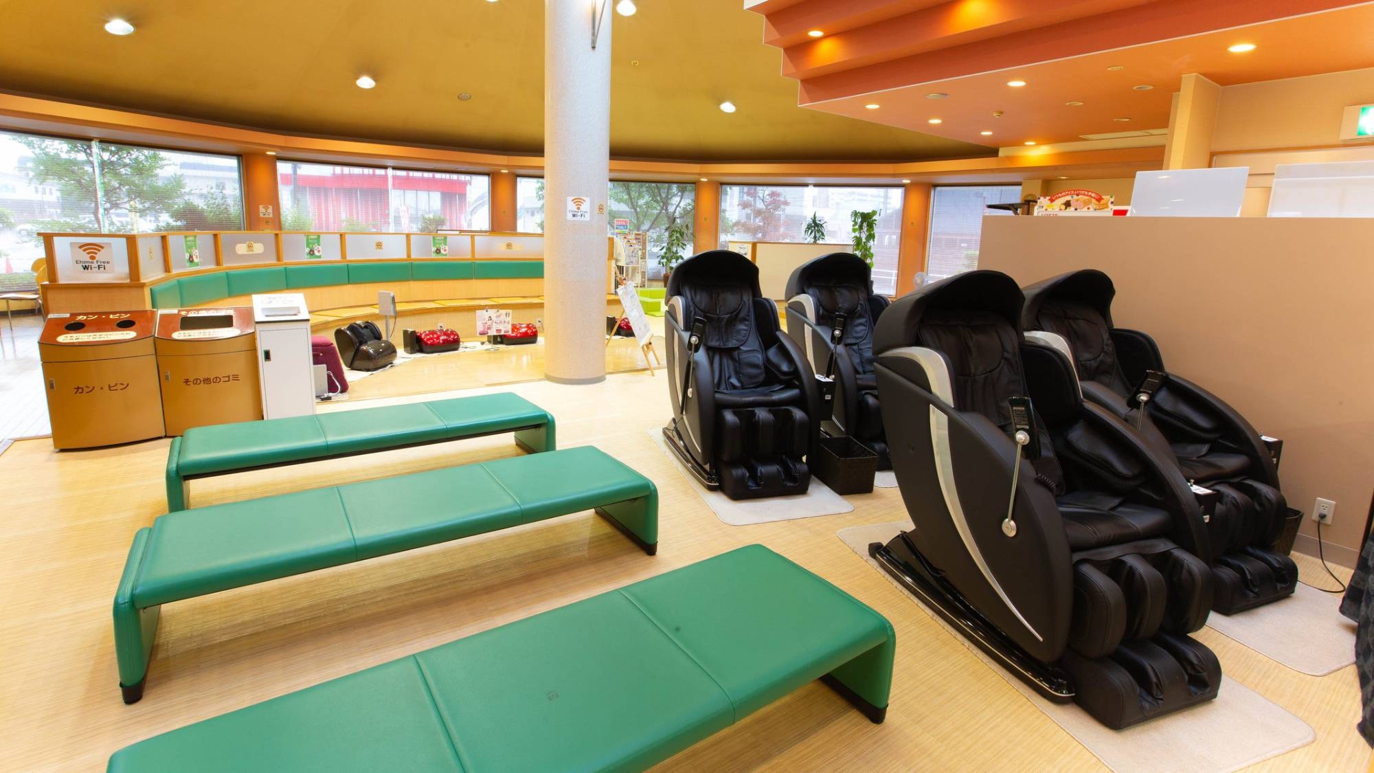 ・[Iyashino Main Building] Full body massage corner (fee required/cash only)