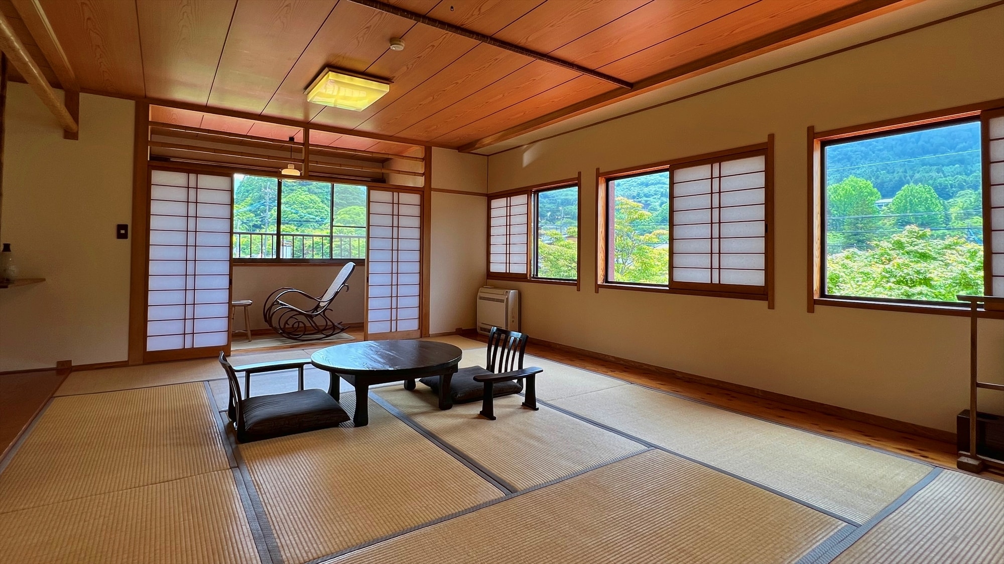 Japanese-style room 12 tatami mats / example