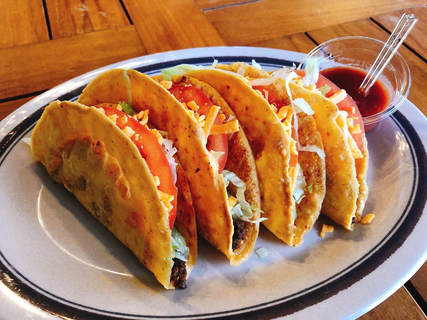 [Selectable Breakfast - Oceans Pizza] [5 minutes by car] In addition to the pizza buffet, we also offer tacos.