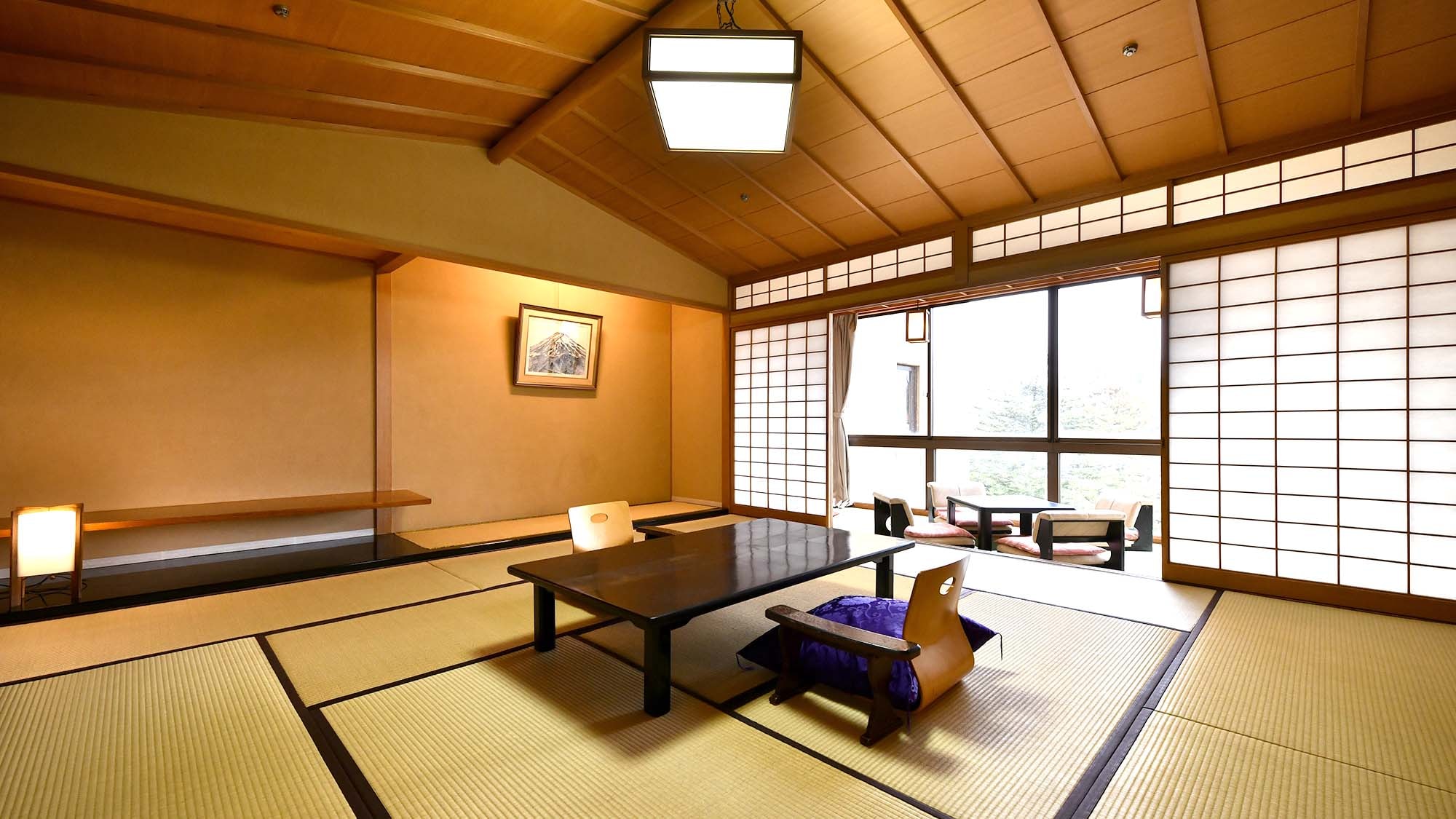 Special building [Autumn building] Pure Japanese style guest room, 10 tatami mats or more