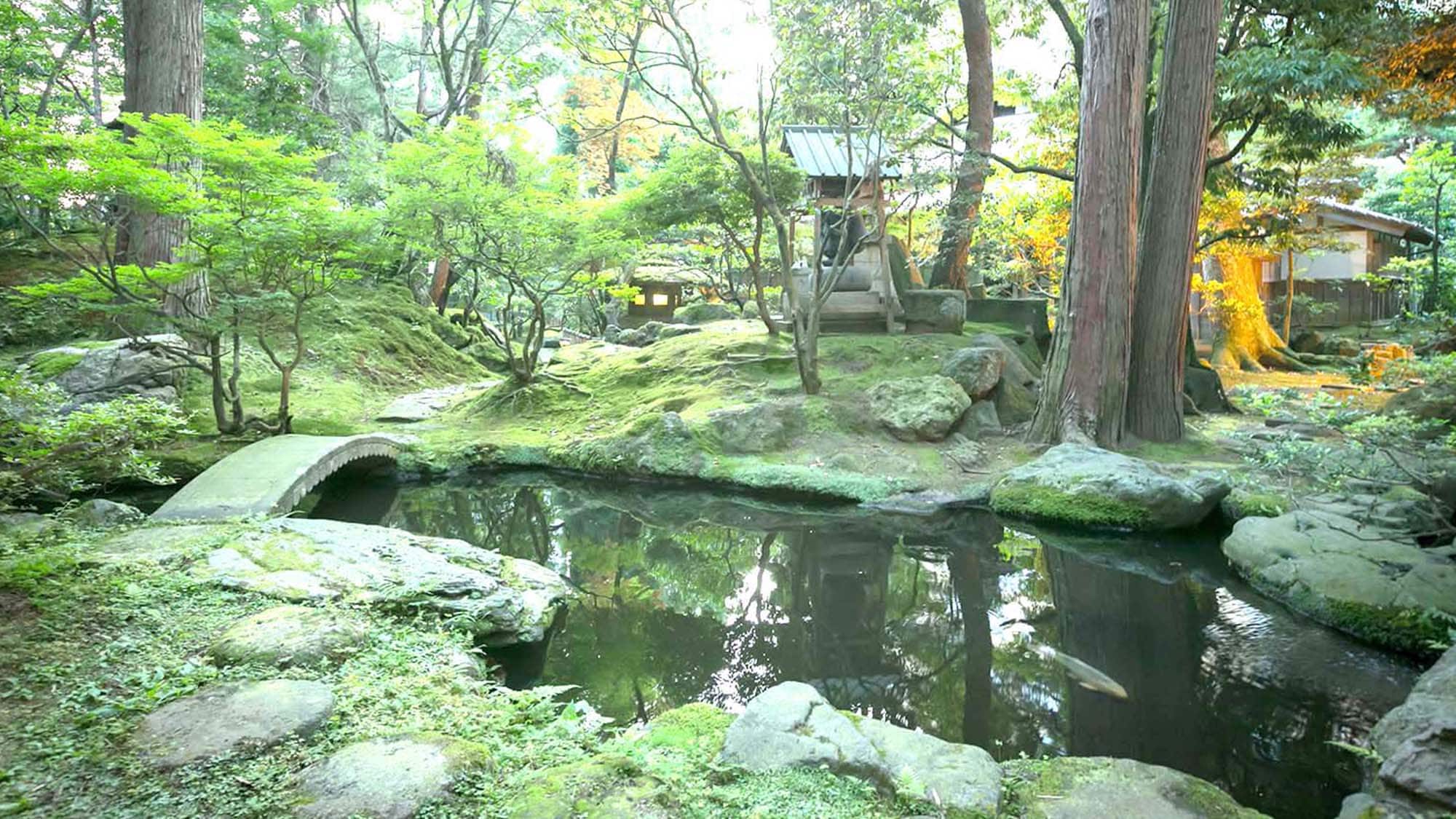 A Japanese garden related to Kobori Enshu with beautiful moss