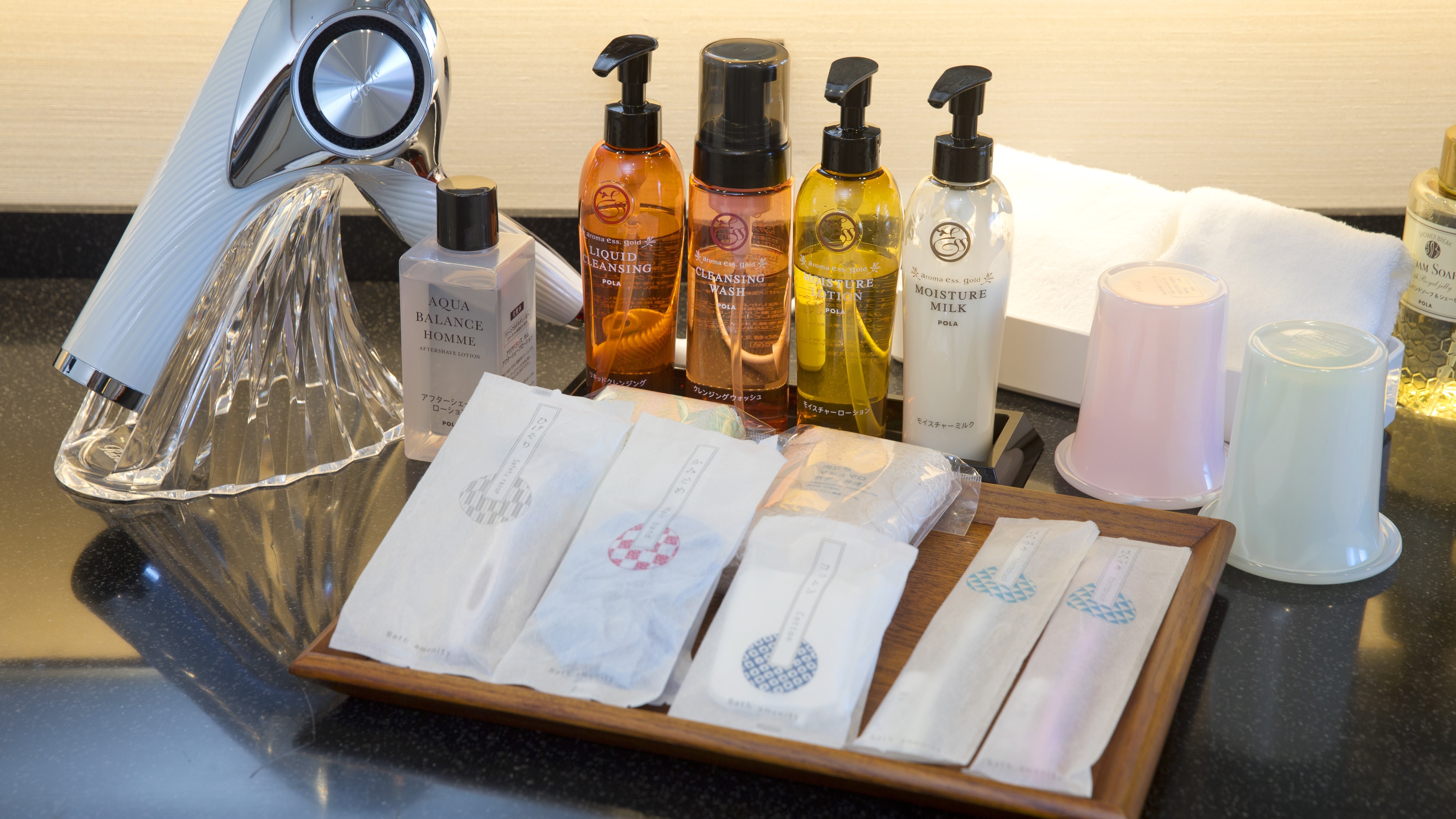 12th floor premium suite (Refa dryer, full amenities)