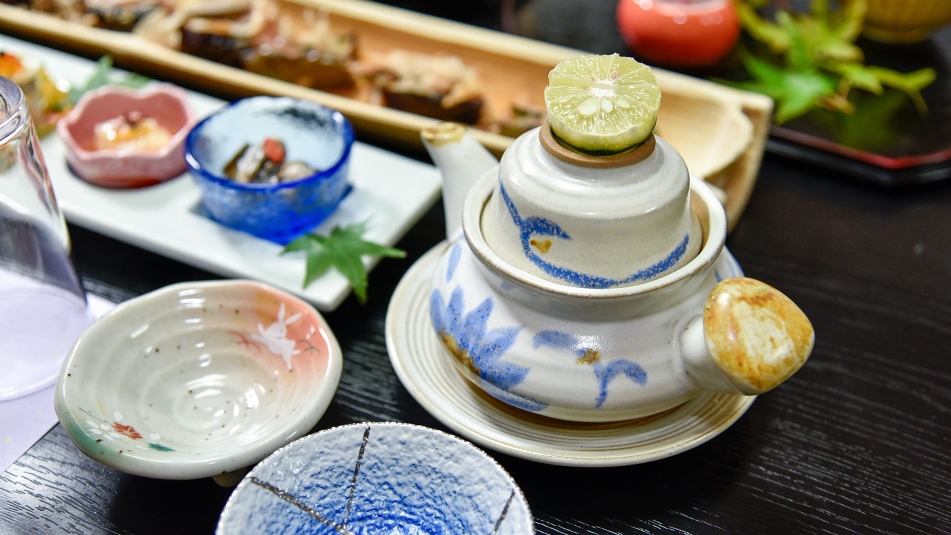 [An example of dinner] We are particular about the tableware and presentation.