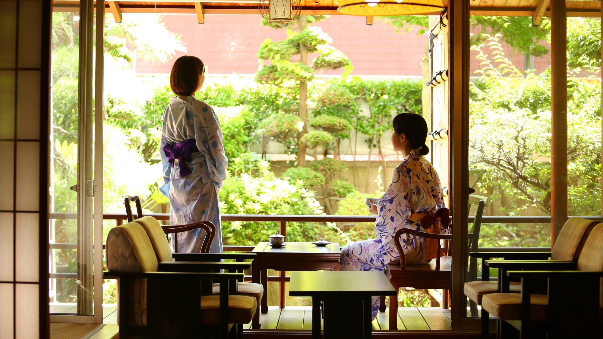 Guest rooms with open-air baths - Enjoy a relaxing time