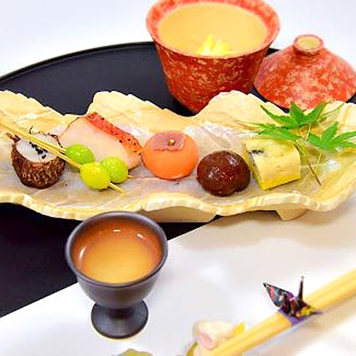 *Examples of dishes We put a lot of effort into our dishes so that they are not only delicious but also pleasing to the eye.