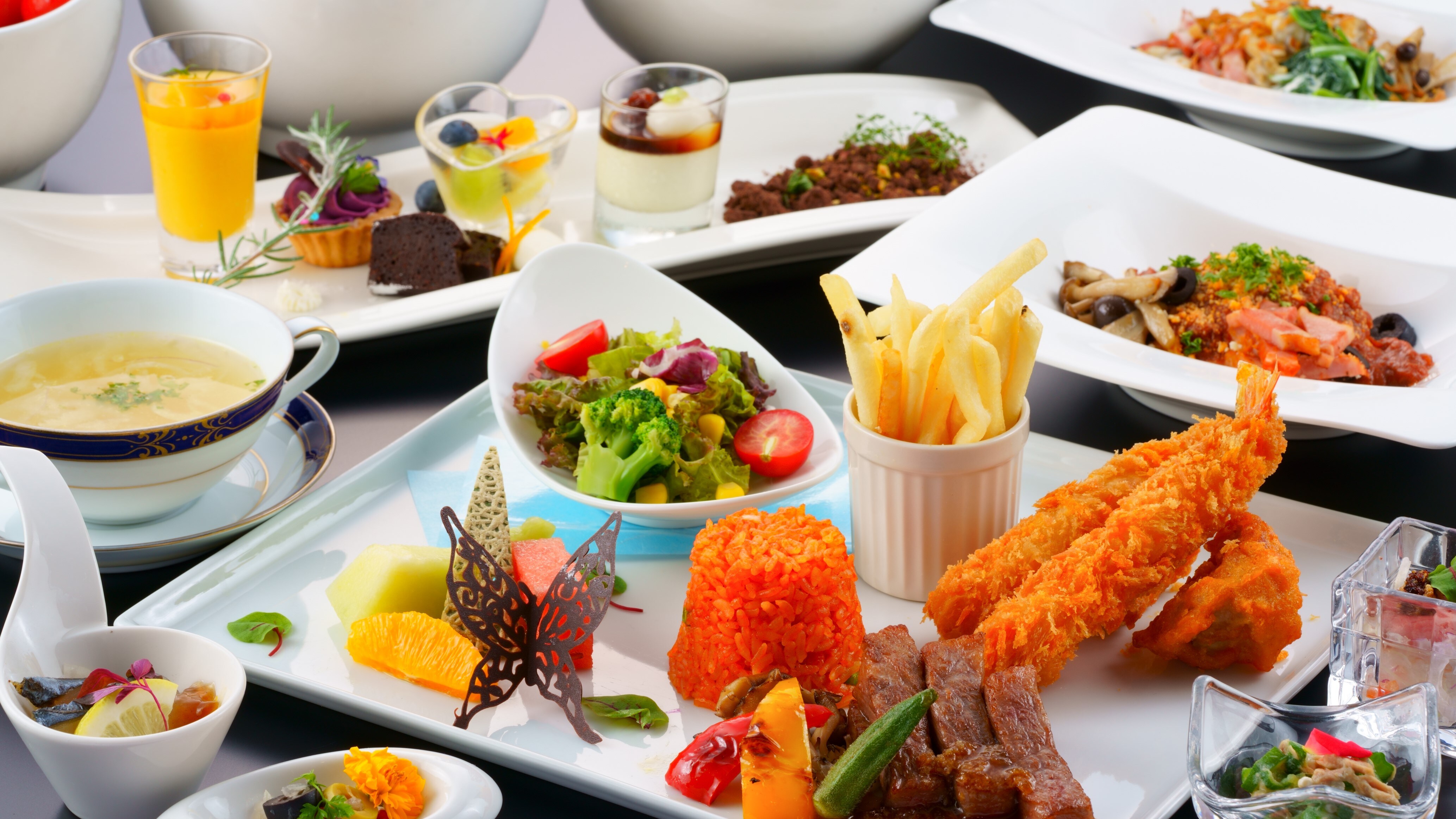 <Children's dinner set> Prepare steak, fried shrimp, etc. Buffet dishes are also available. *This is just an example.