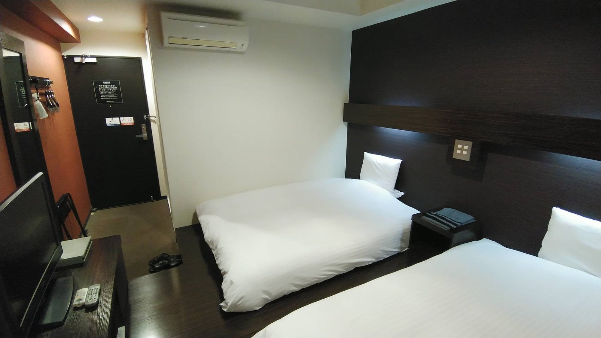 Twin Japanese Modern Room