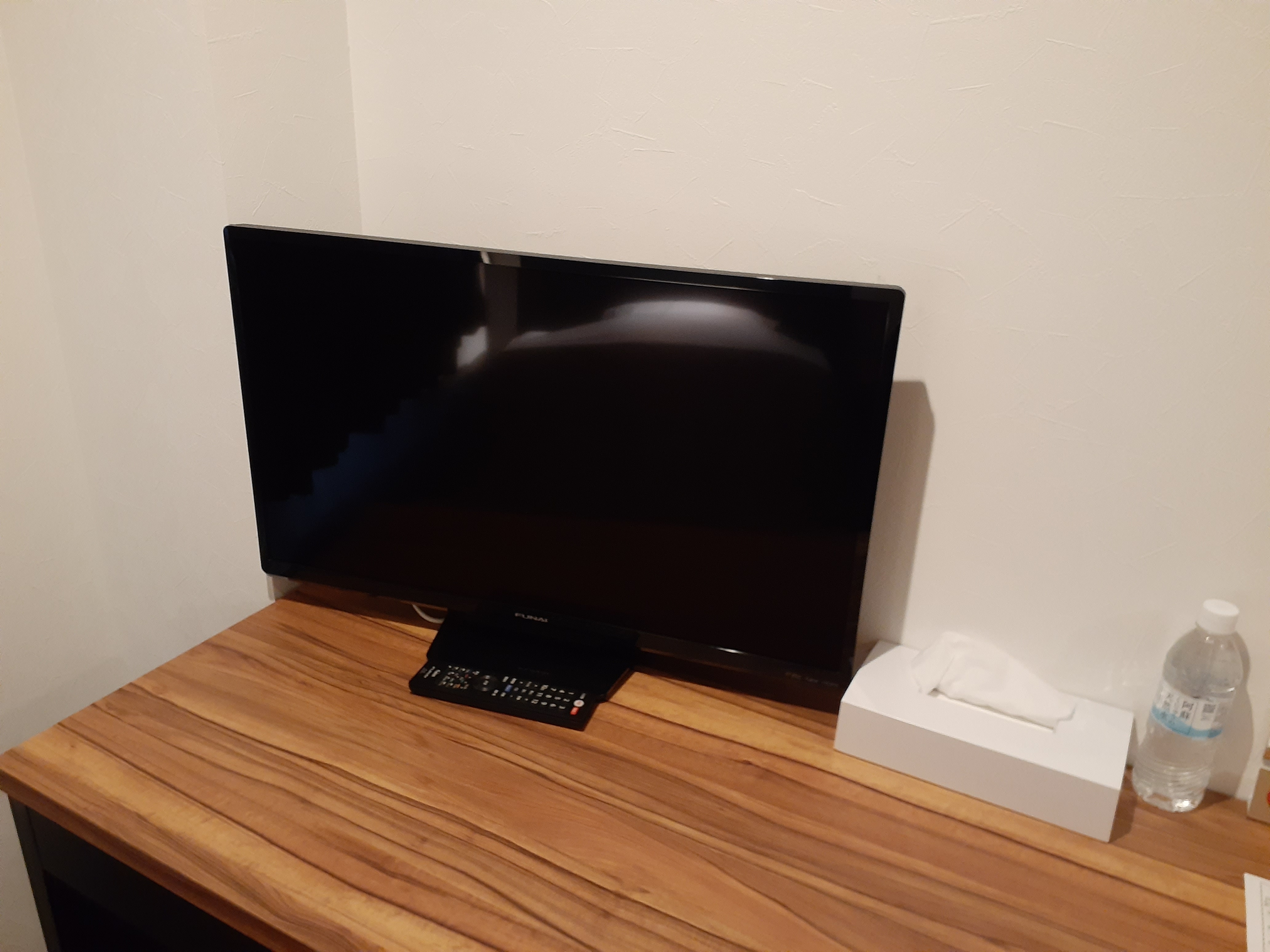 32-inch LCD TV (single)
