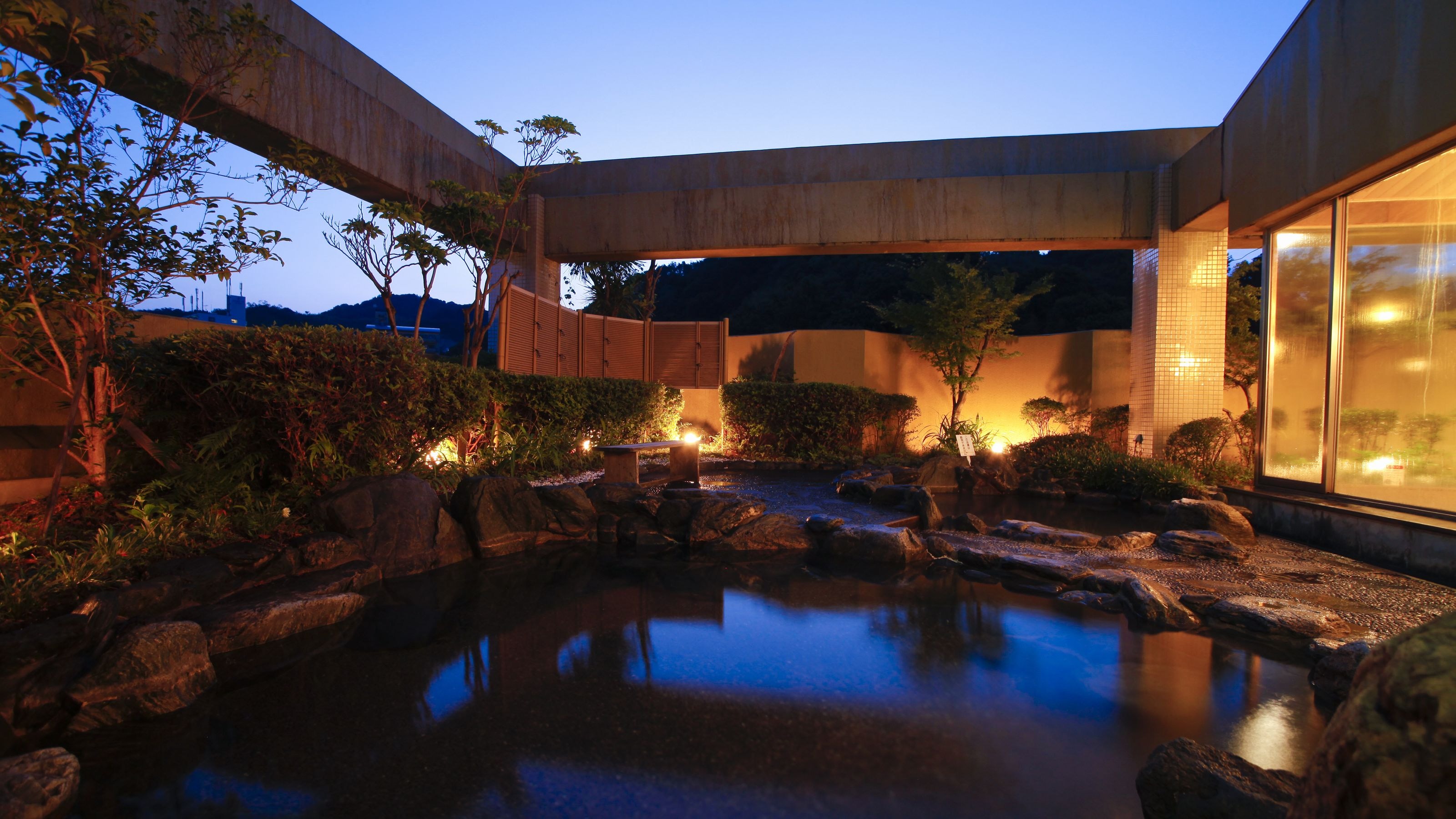 Relax in the open-air bath on the rooftop