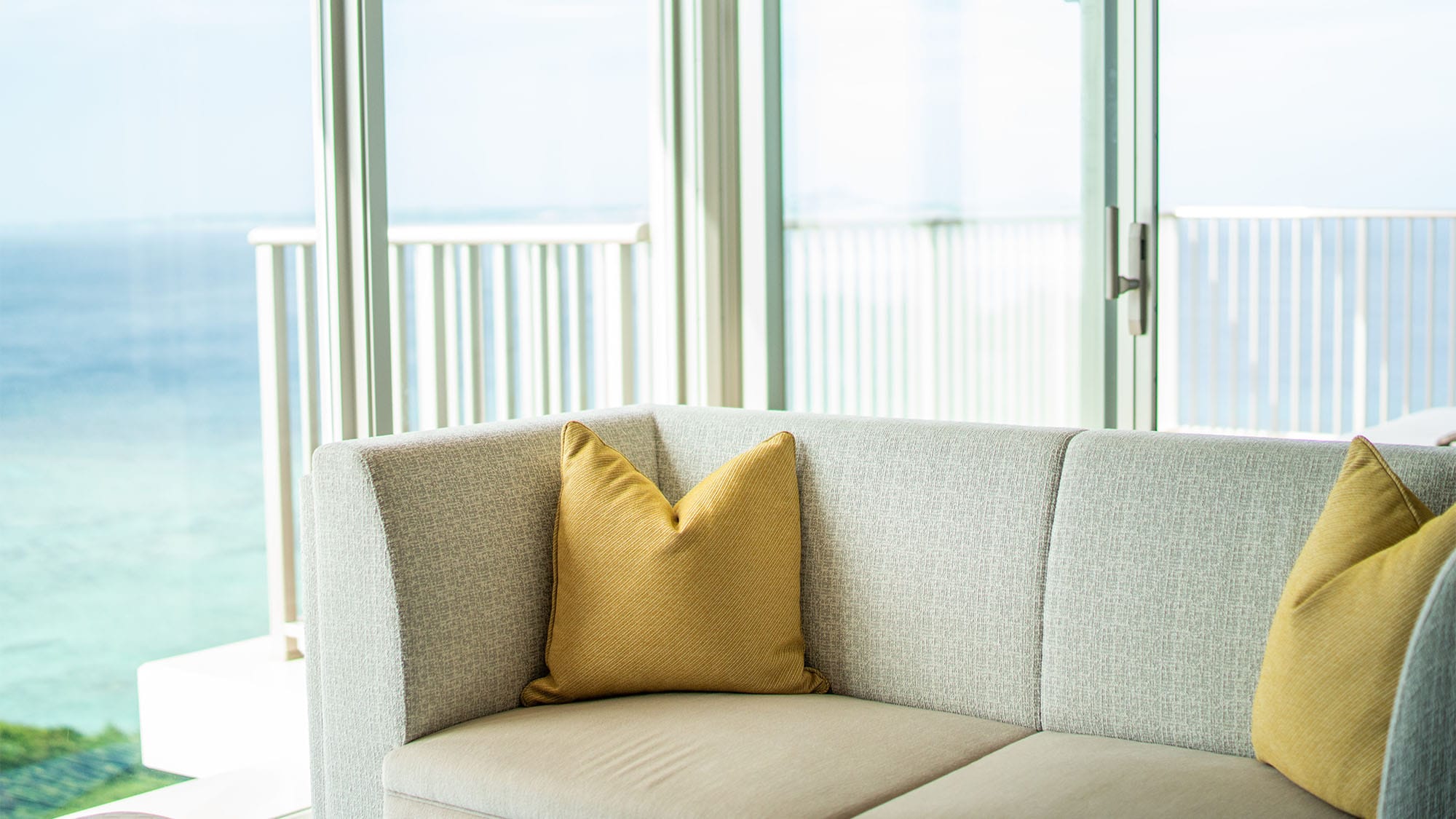 海景豪华套房（特大床）