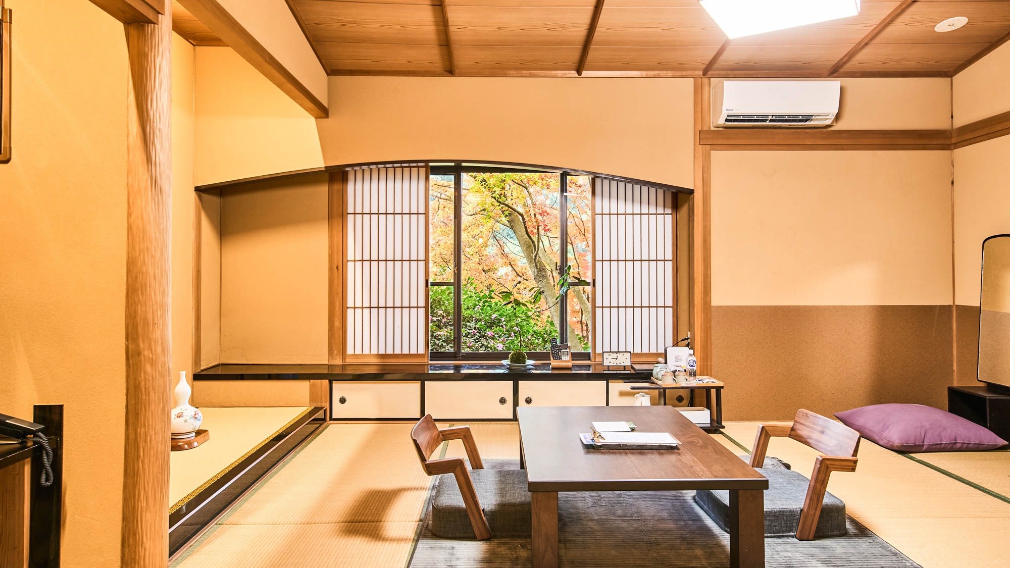 【노천탕이있는 뿔 방】 작은 뿔 방입니다.