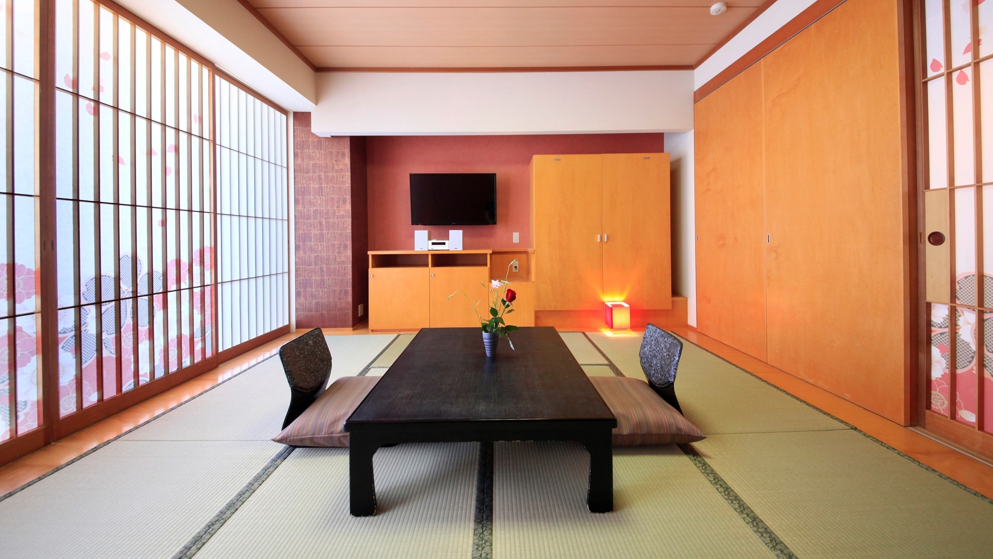[Japanese-style room 8 tatami mats] (example)