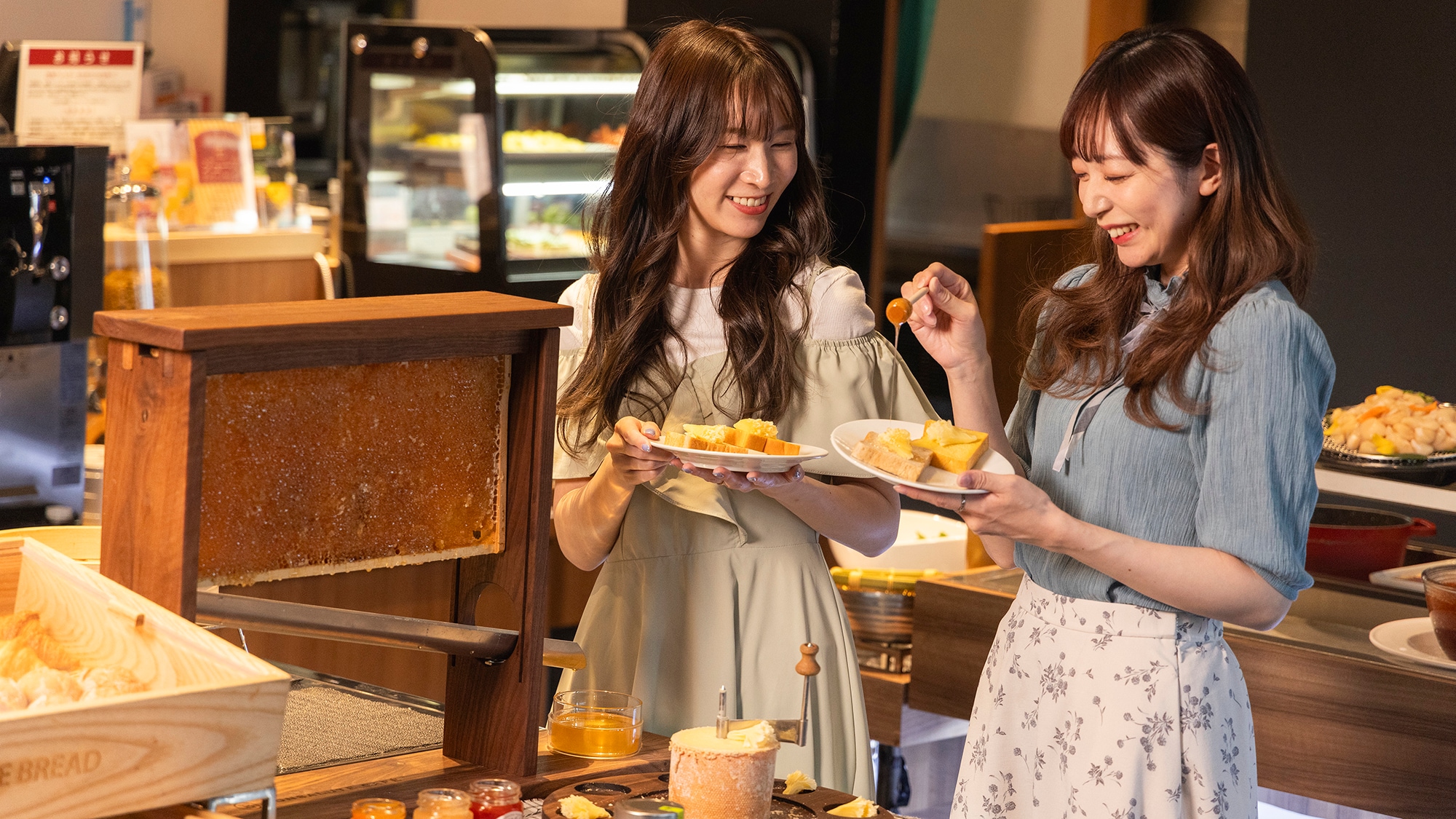 [Bữa sáng tự chọn] Mật ong thu hoạch từ tổ ong vượt trội về độ tươi và hương vị!