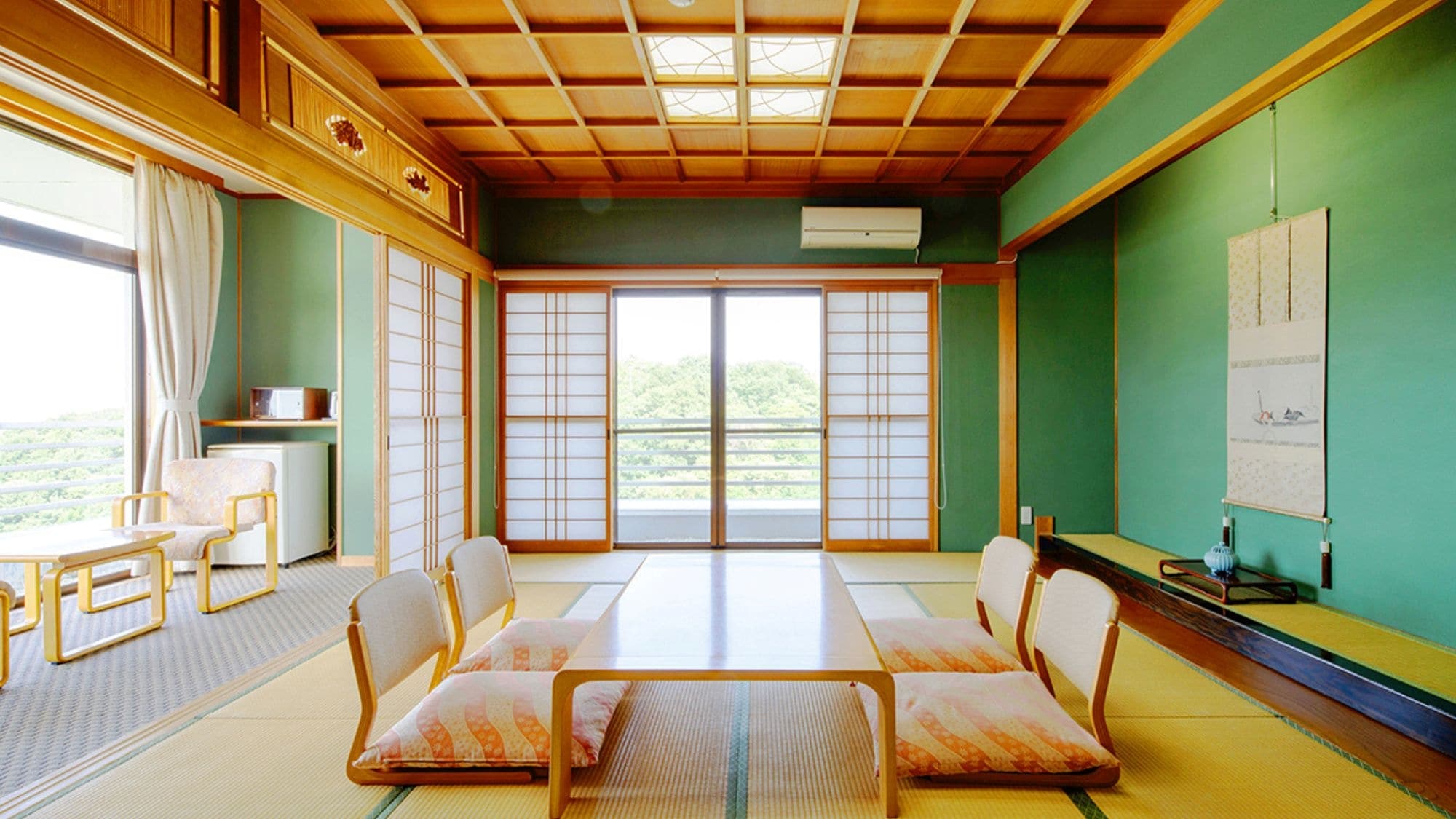 [Main building] Example of a Japanese-style room with a view