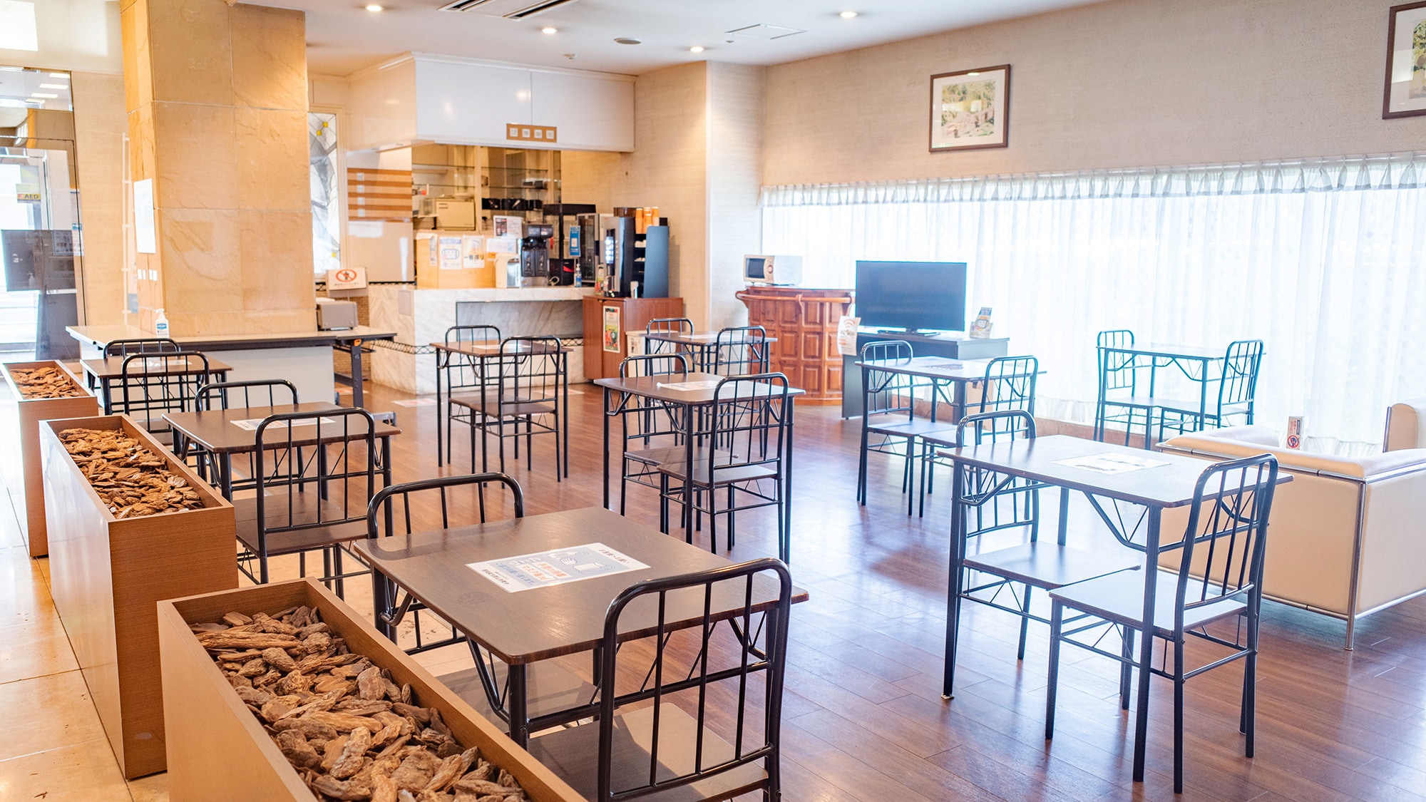 [Lounge] Enjoy freshly ground coffee